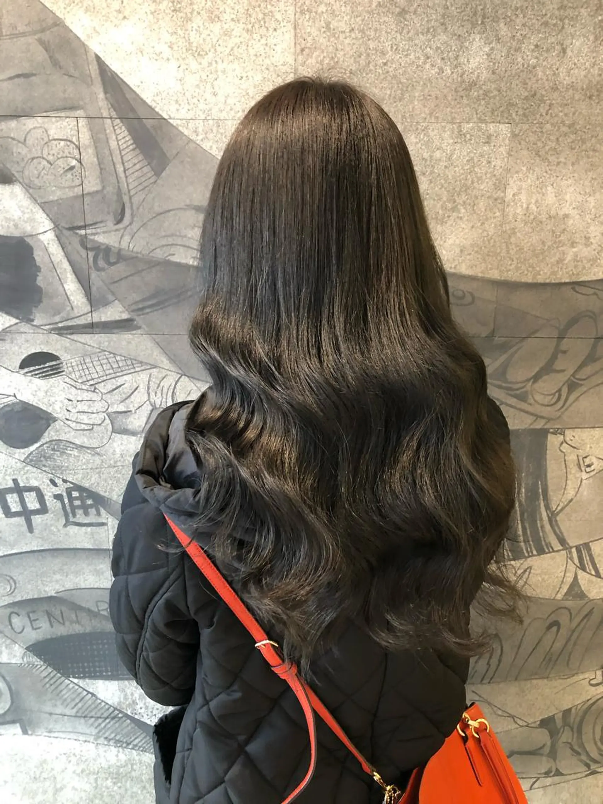 ロング カラー 透明感カラー AIRI 🐈‍⬛のヘアスタイル