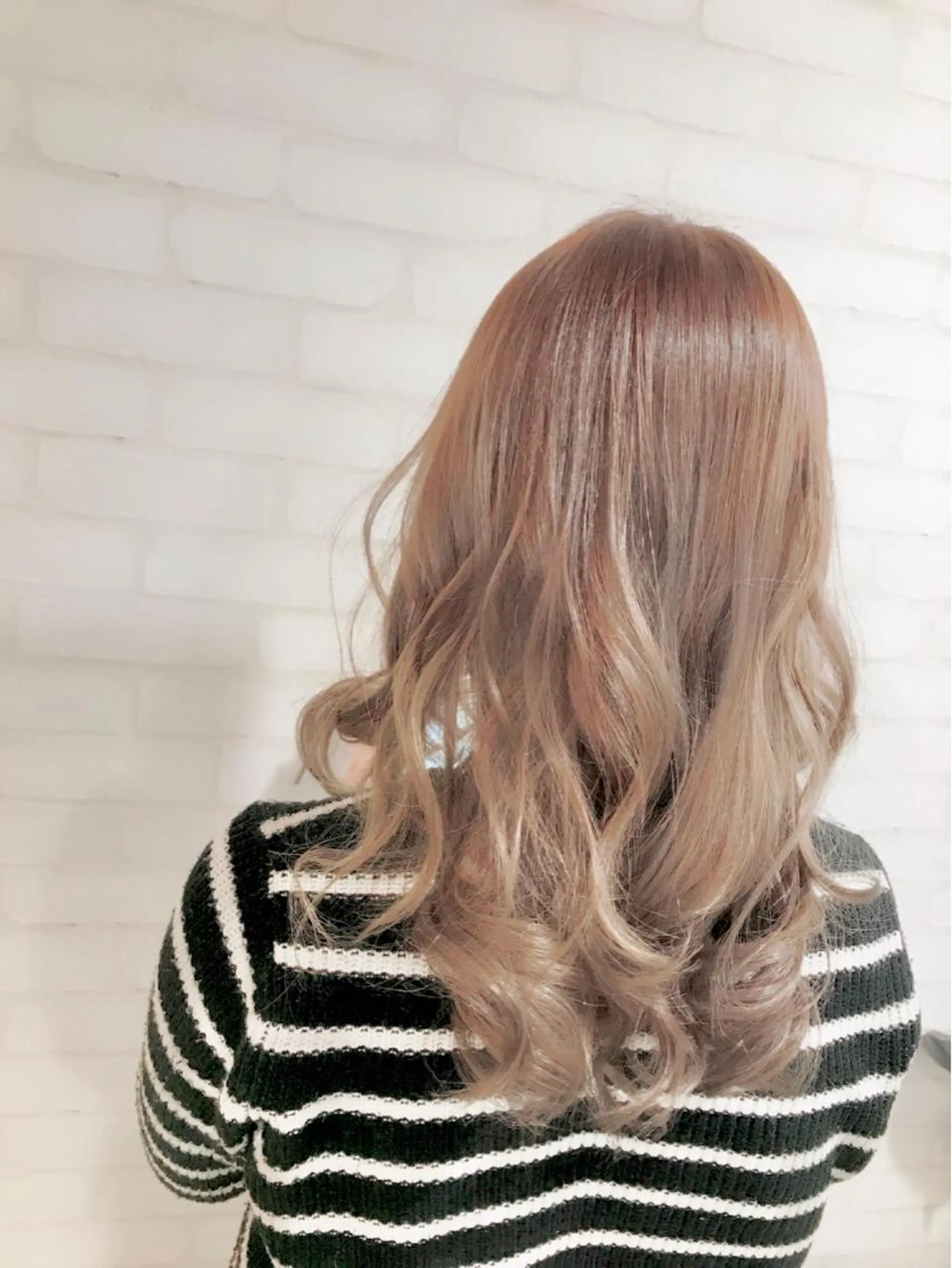 ロング カット ヘアカラー Selene hair OSAKAのヘアスタイル
