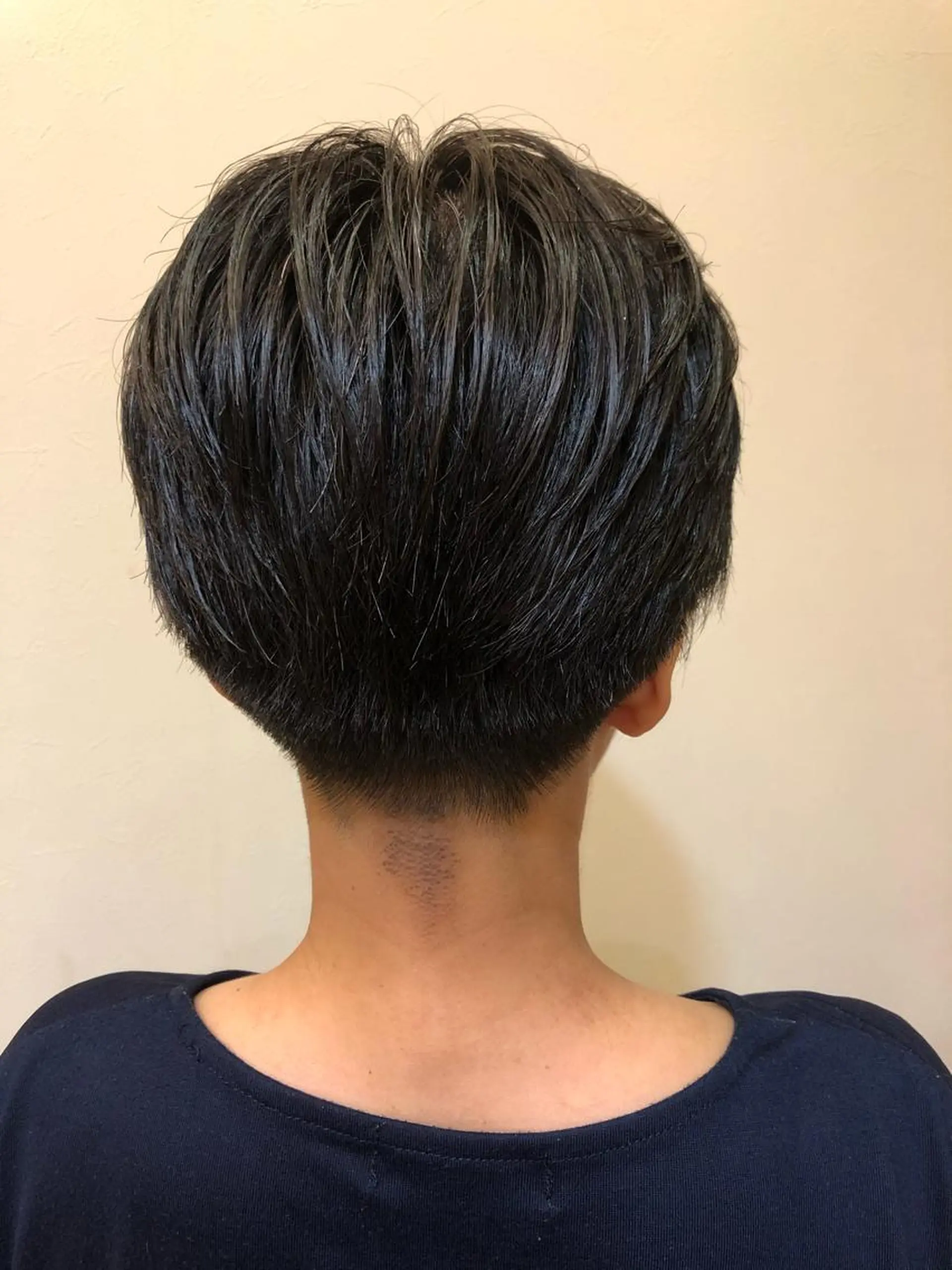 ショート 本多 美羽のヘアスタイル