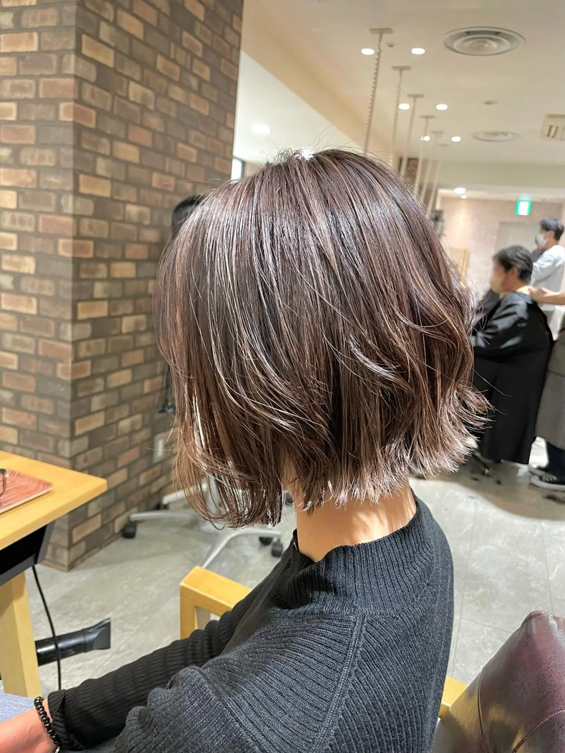 ミディアム ボブ ハイライト カット TERRACE LUXBE阿倍野アポロ店所属・ショートカット支持率 NO.1✨清家央隆のヘアスタイル