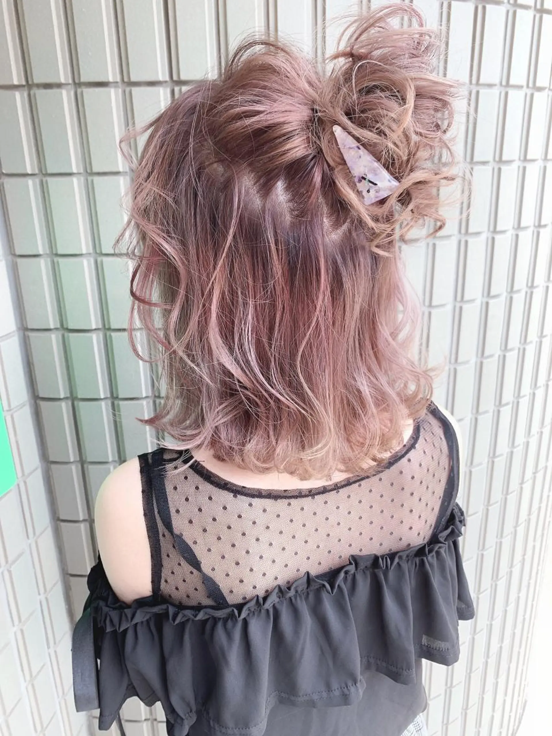 ミディアム 可児 令路のヘアスタイル