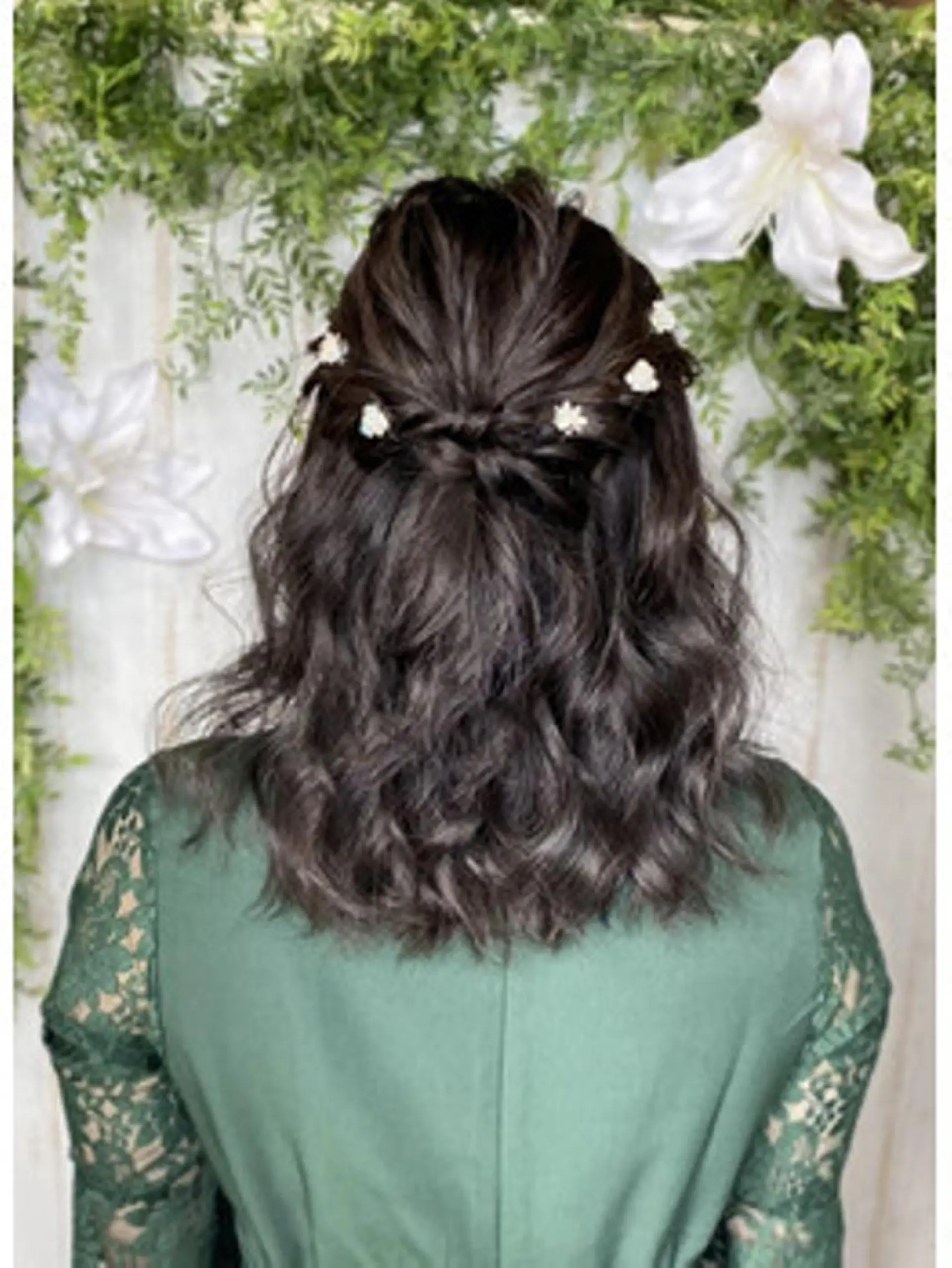 ロング チビ編み込みエクステ シールエクステのヘアスタイル