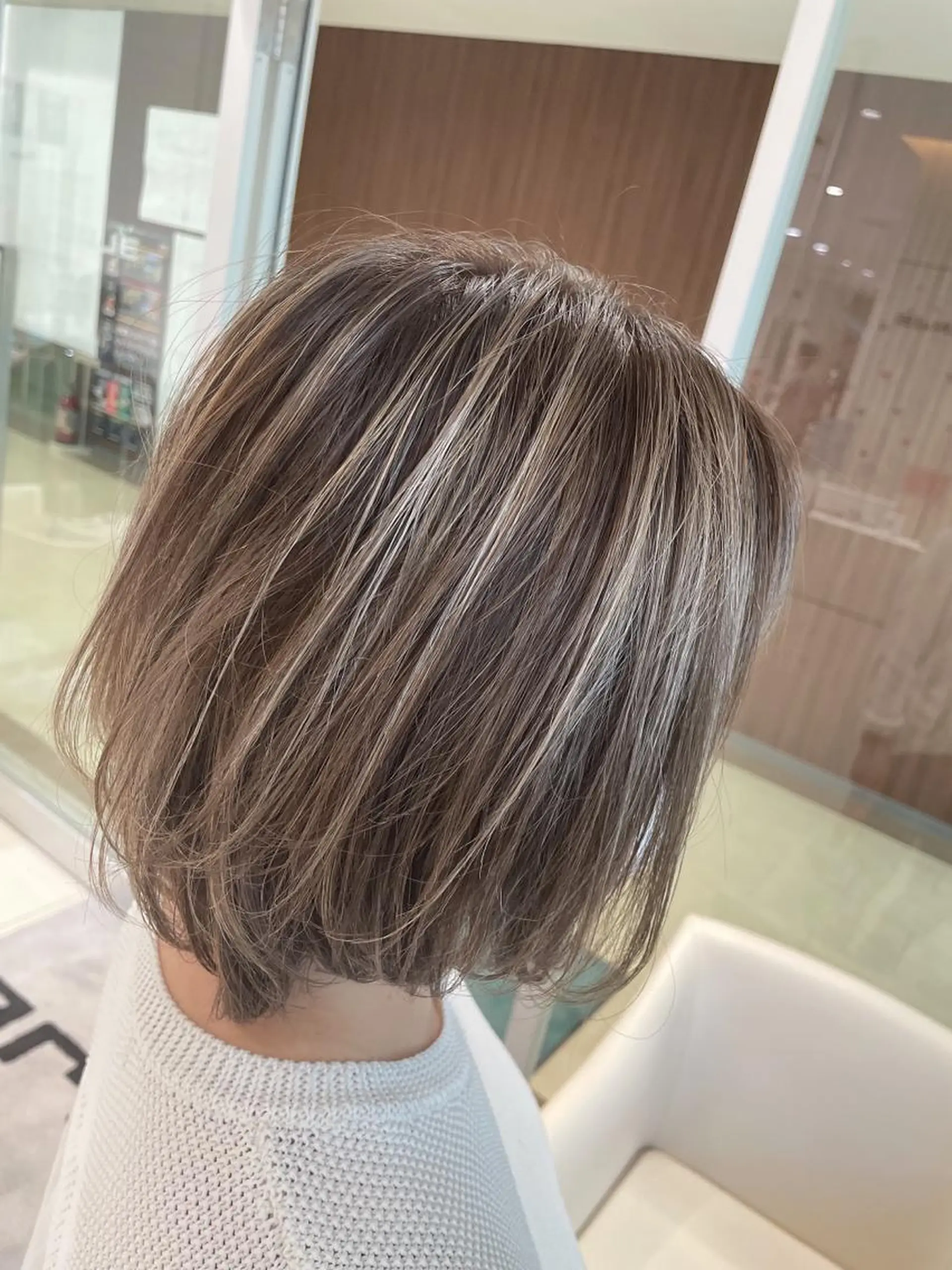 ミディアム カラー ご新規様限定クーポン あります　桂口　烈闘のヘアスタイル