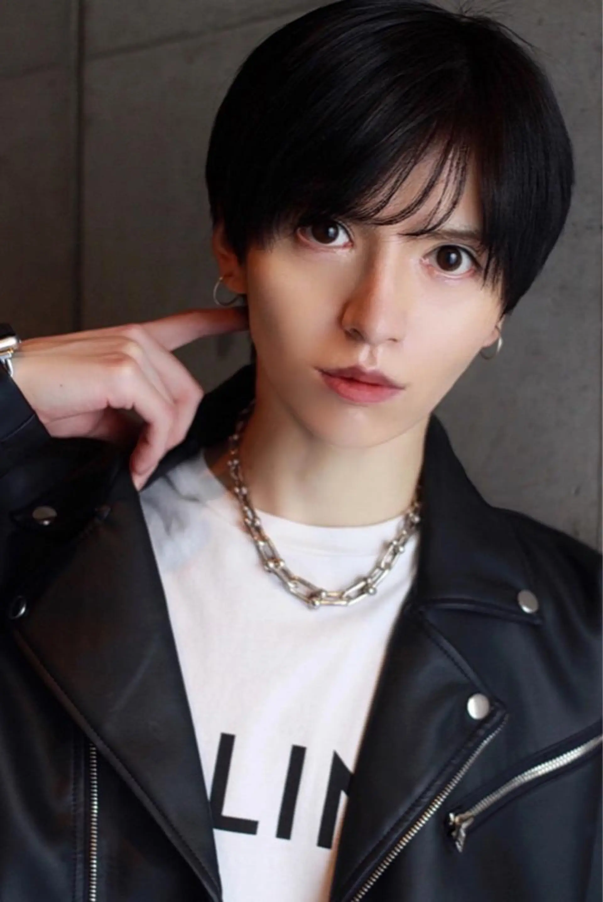 ショート メンズ メンズハイトーン カット ミルボンAujua認定サロン Ria  OSAKA 梅田所属・メンズ、エクステ特化 Ryuのヘアスタイル