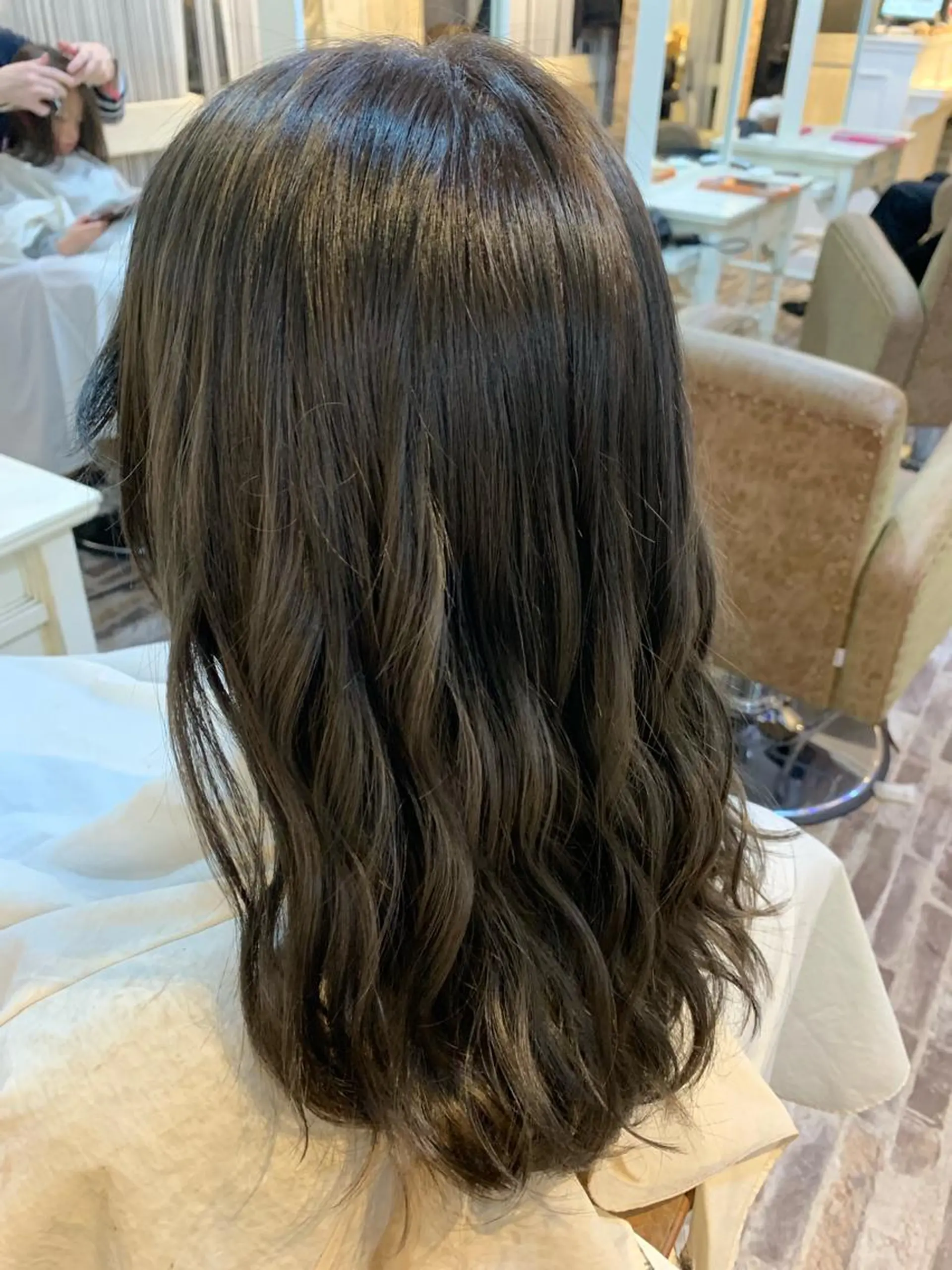 ミディアム カラー ✨透明感カラー 聖奈✨のヘアスタイル