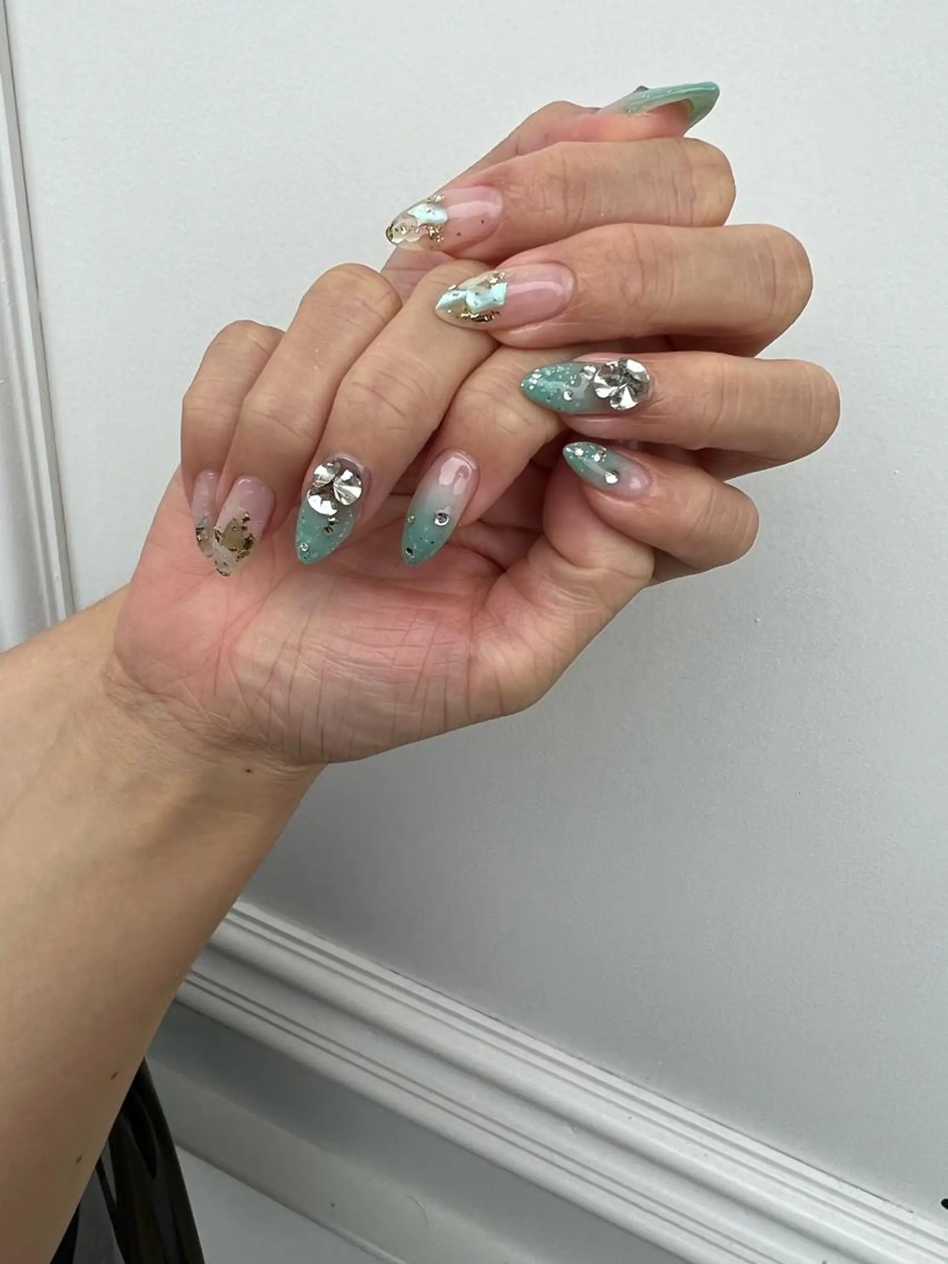 ネイル nailstudio ′ecole所属・nailstudio ′ecoleのネイルデザイン