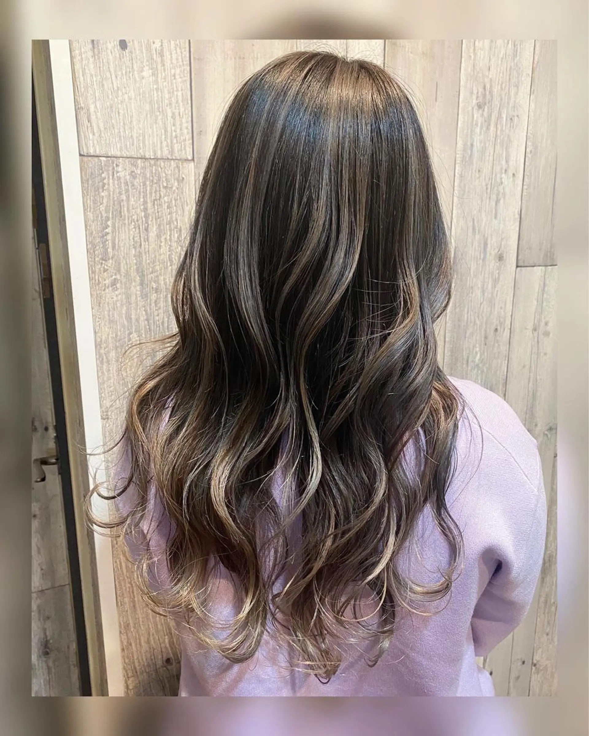 セミロング カラー メッシュ ヘアカラー LOHAS 関根真由美のヘアスタイル