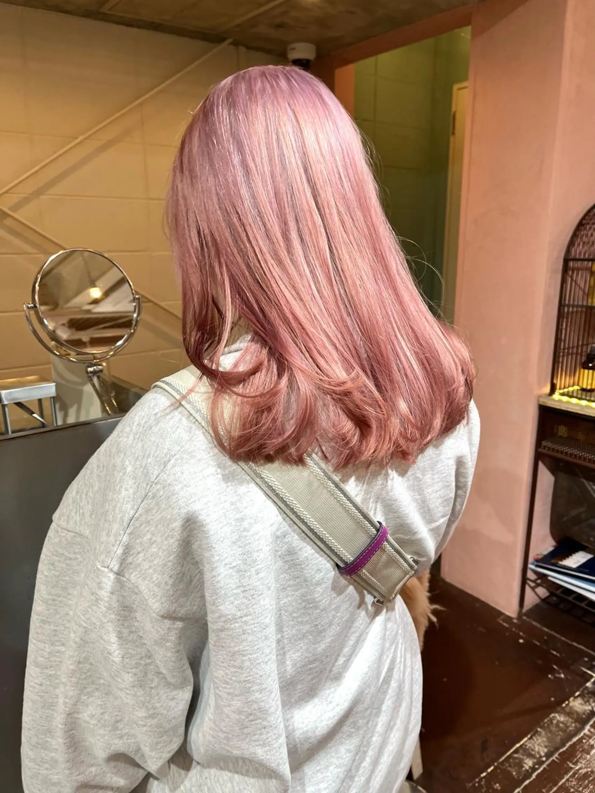 カラー カット ヘアカラー トリートメント iru所属・mi kiのヘアスタイル