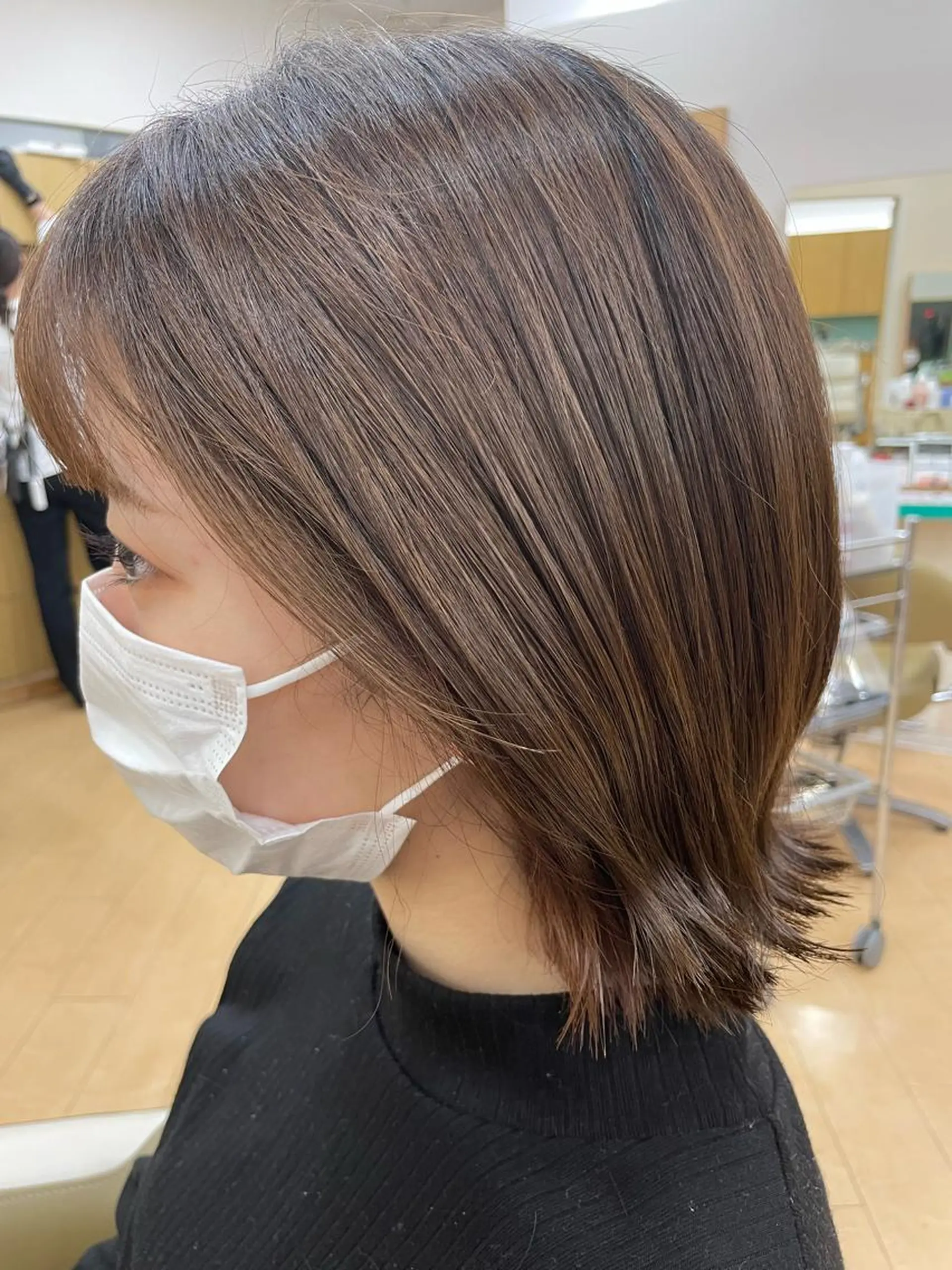 ショート ヘアカラー トリートメント 福原 亜祐美のヘアスタイル