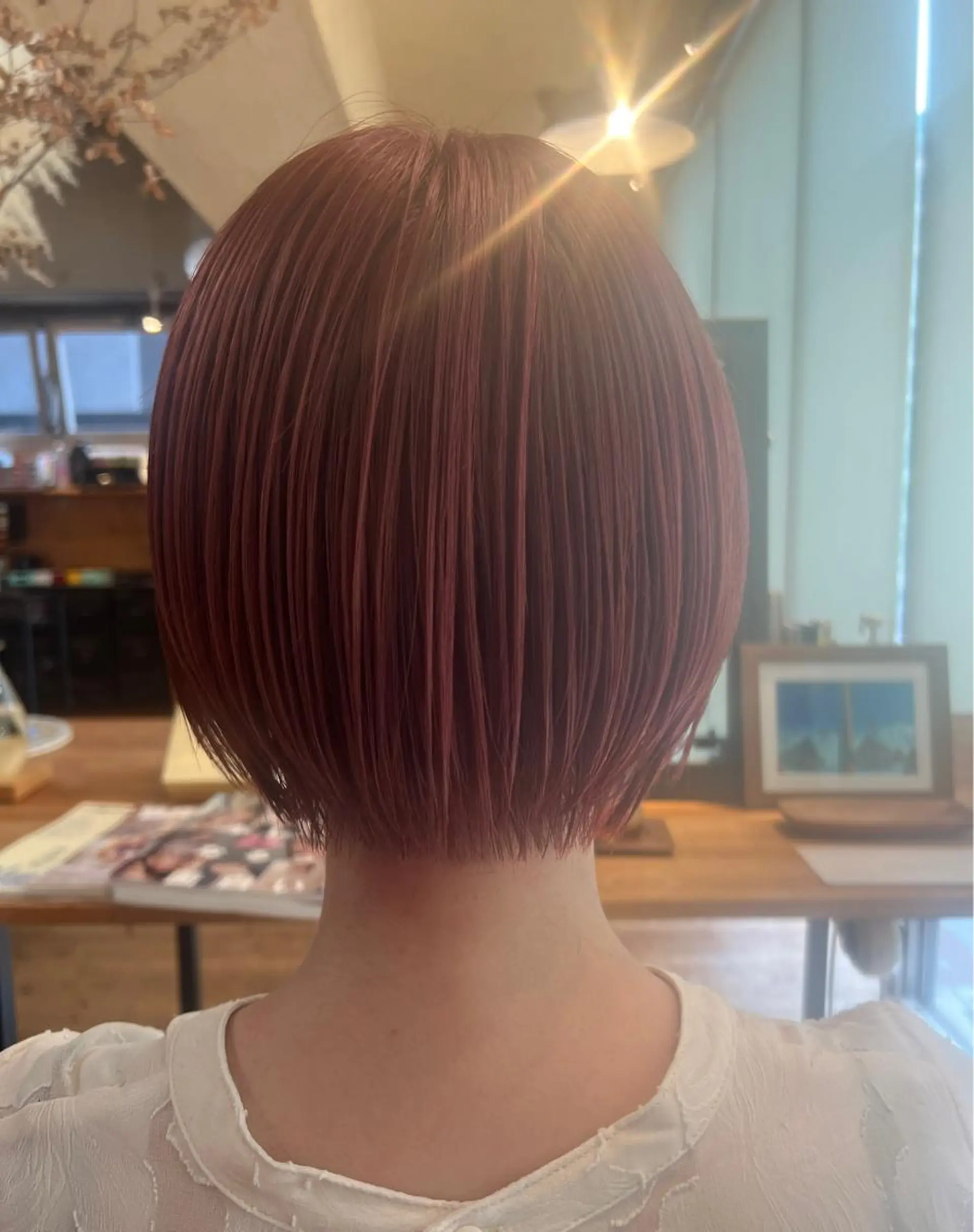 ショート カラー レッドカラー カット ヘアカラー BEACH　HAIR&NAIL所属・両国駅徒歩1分⭐️ アイロン仕上げのヘアスタイル