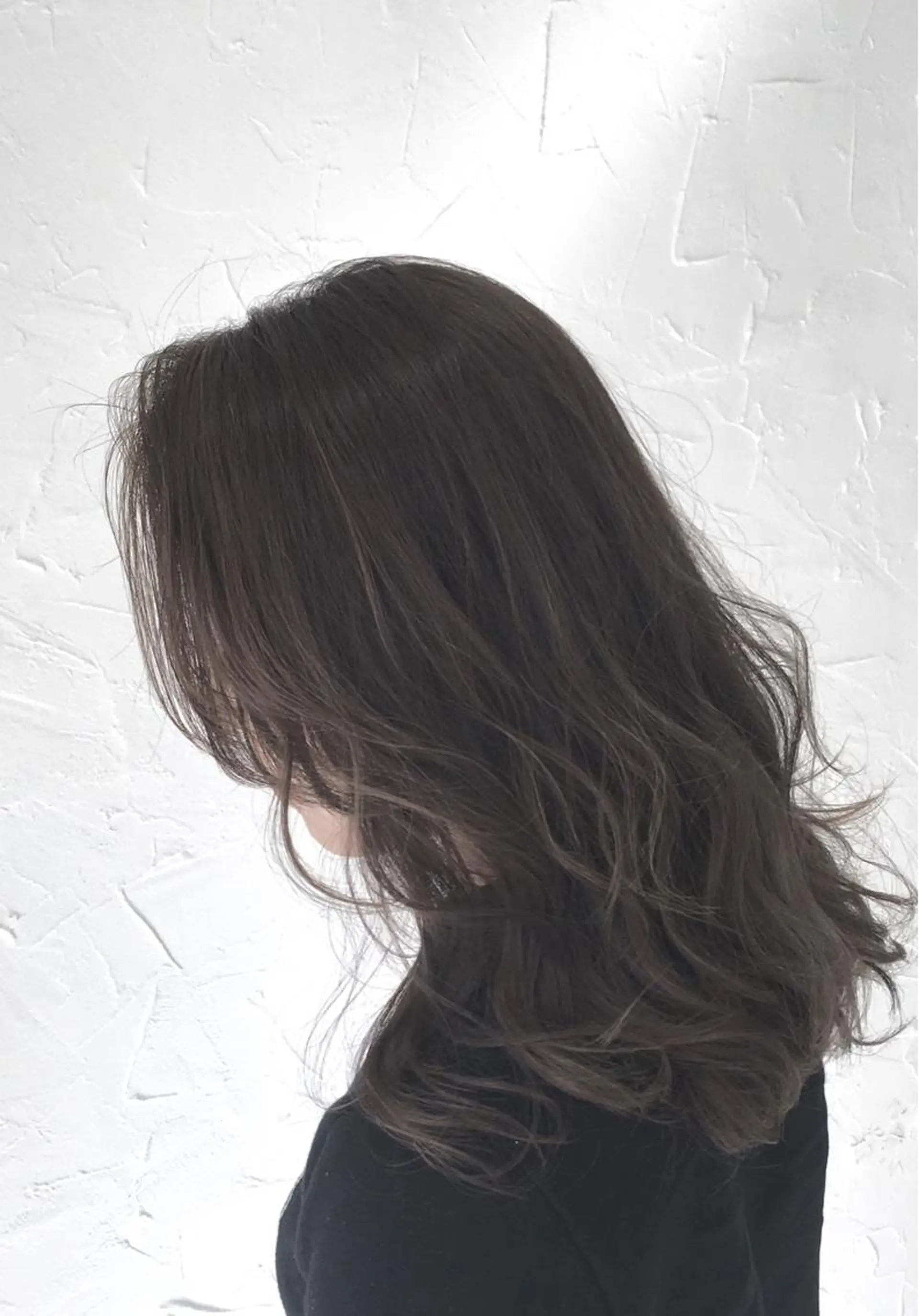 ミディアム ヘアアレンジ アッシュ 大人垢抜け ダブルカラーのヘアスタイル