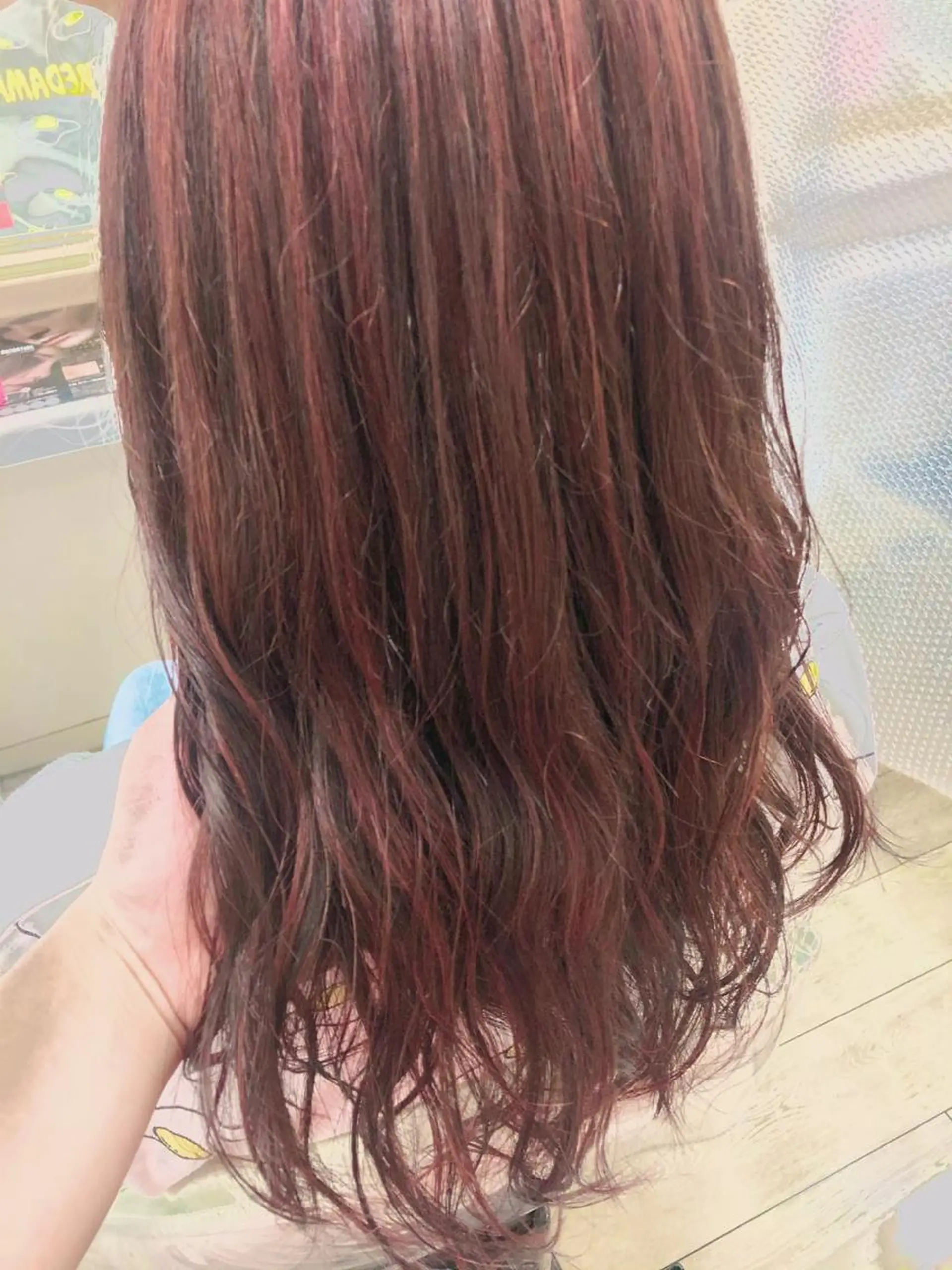 セミロング ハイライト いけがみ ゆかなのヘアスタイル