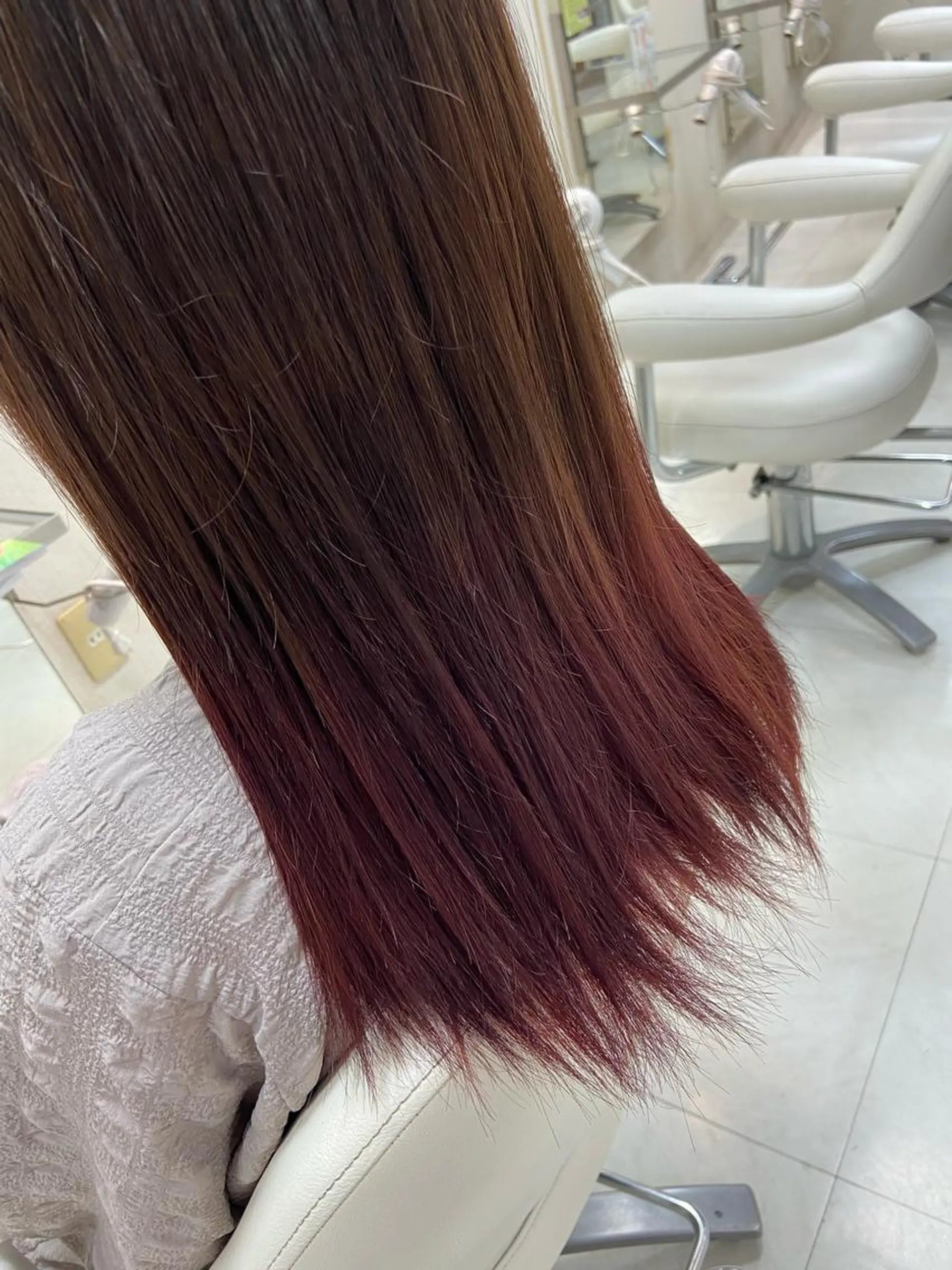 ロング カラー ブリーチ ピンクカラー ヘアカラー 菊地 美憂のヘアスタイル