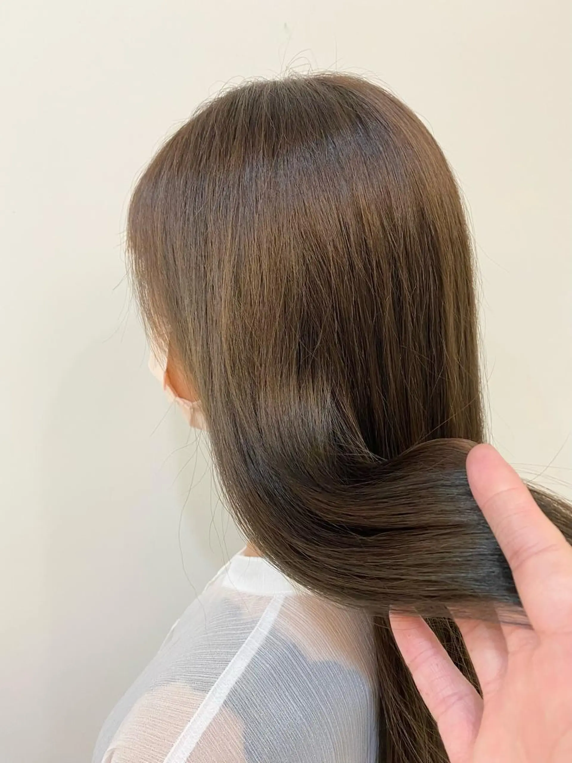 セミロング garage.所属・吉田 慎冴のヘアスタイル