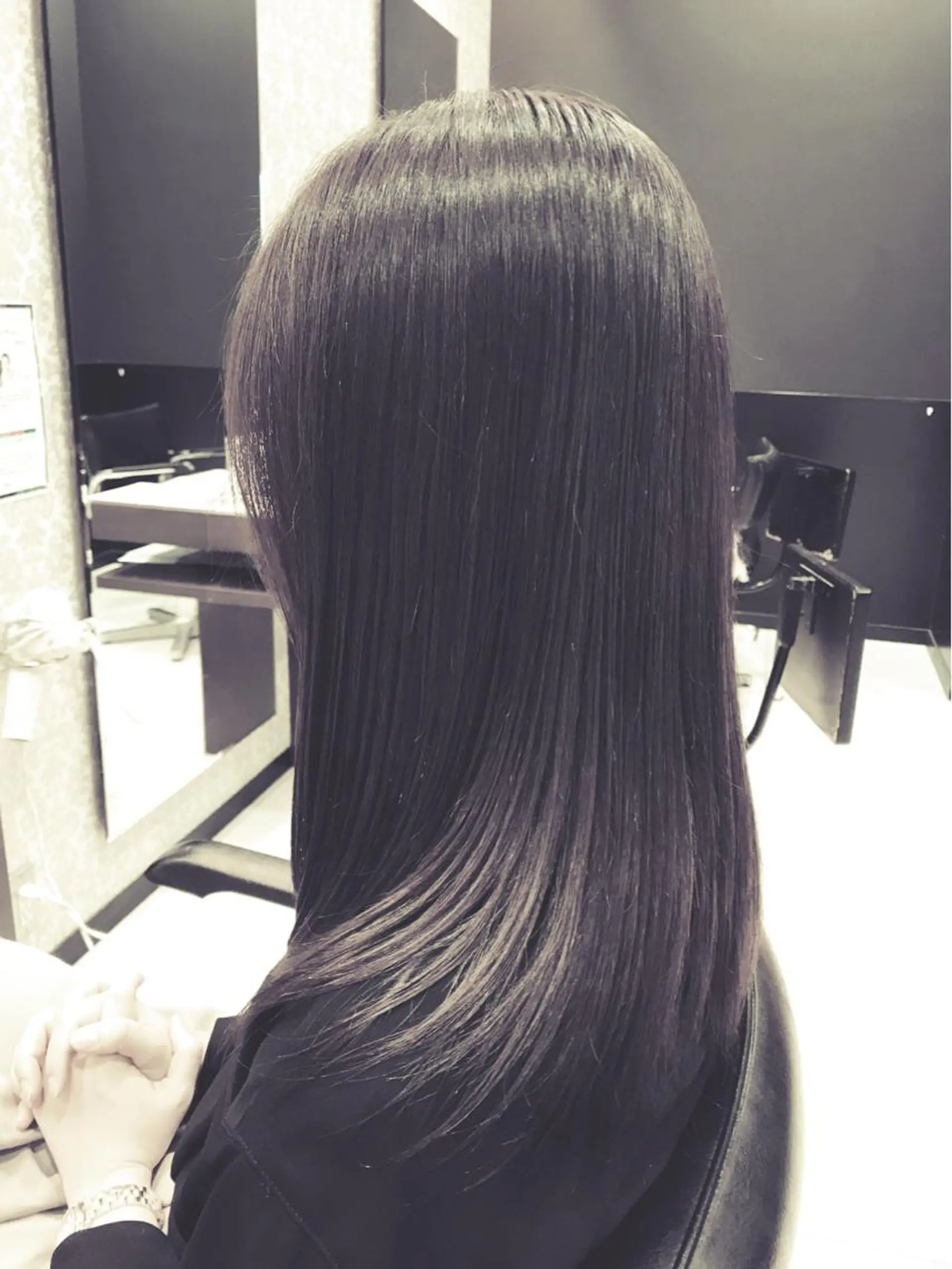 ロング カラー 縮毛矯正 トリートメント 関口 友行のヘアスタイル