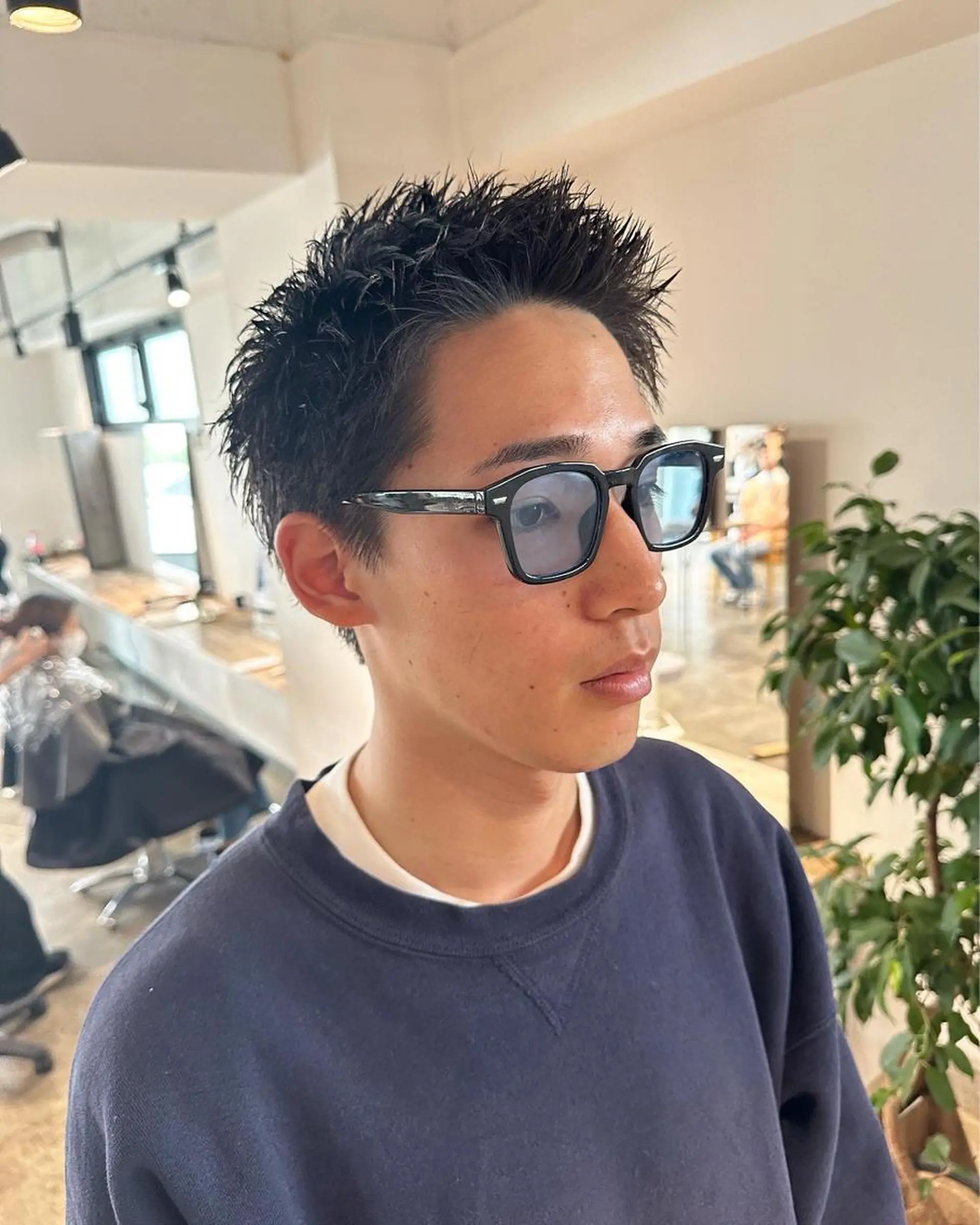 ショート メンズ メンズパーマ メンズショート スペインカール スパイキーショート 波巻きパーマ カット 【メンズ職人】 ✂️佐藤友のヘアスタイル