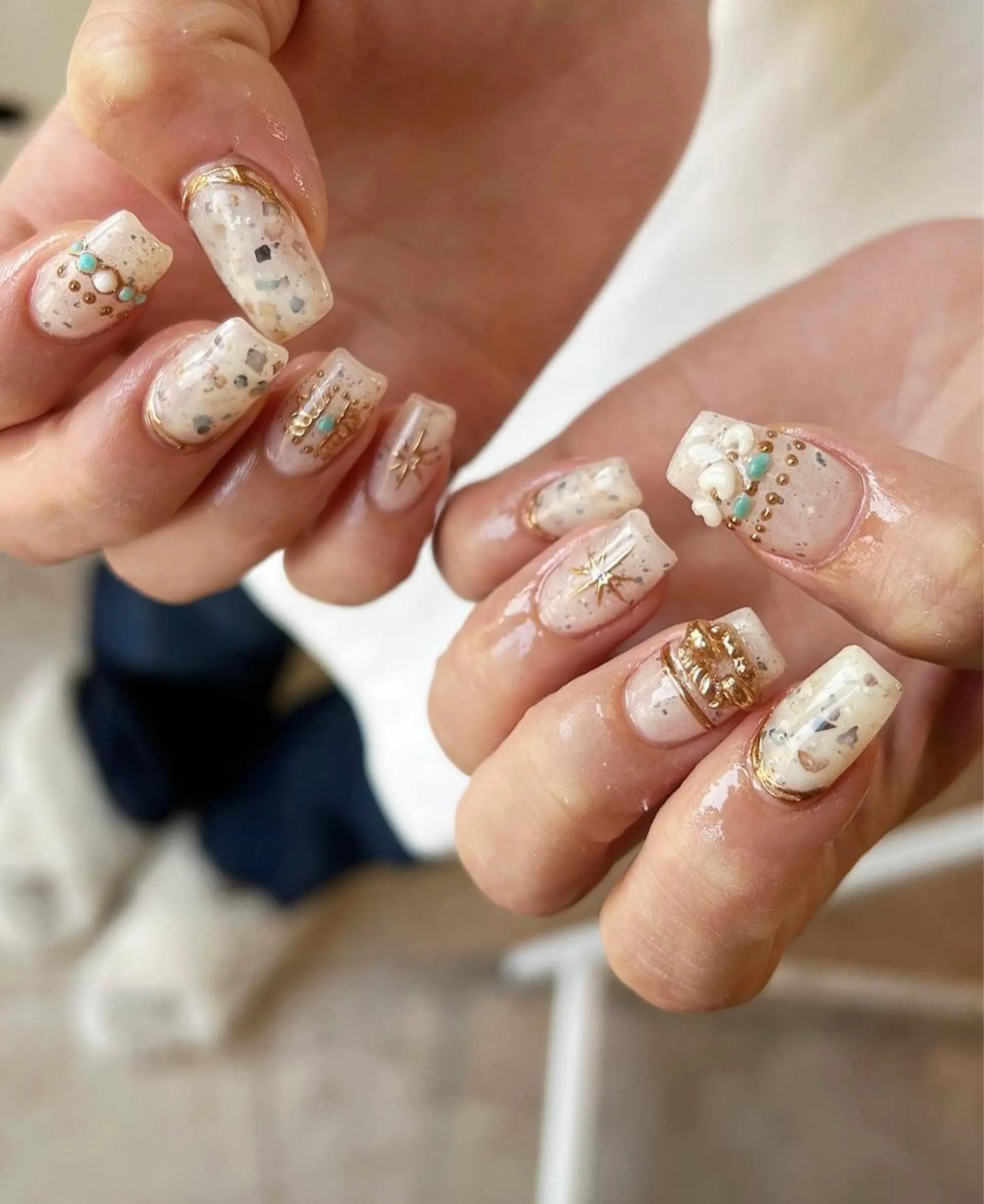 ネイル ミラーネイル 夏ネイル ✾ NailRoom Latina🌻💓のネイルデザイン