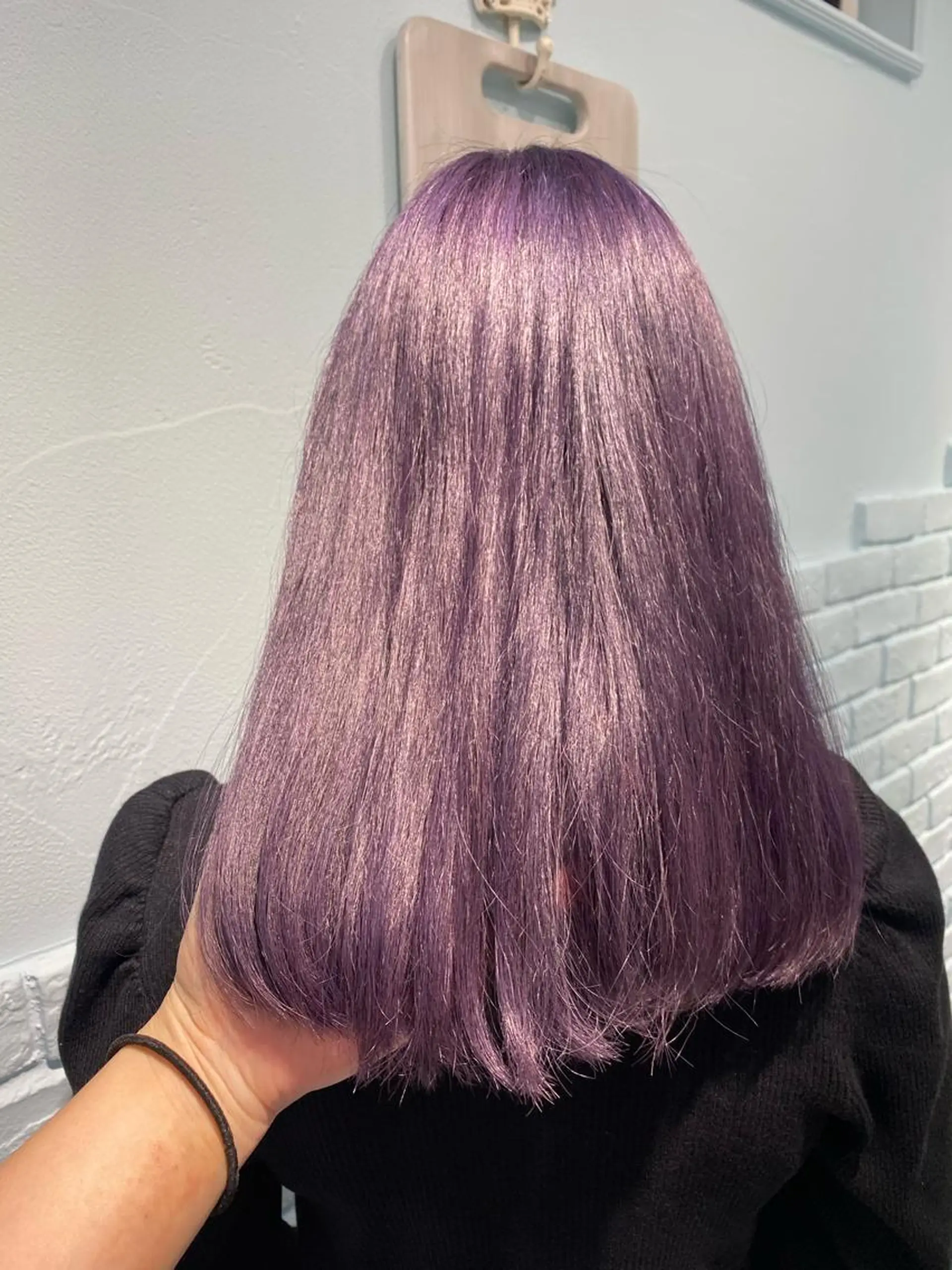 セミロング カラー ヘアアレンジ ヘアカラー トリートメント 寒色アイドルカラー JUNOチナツのヘアスタイル