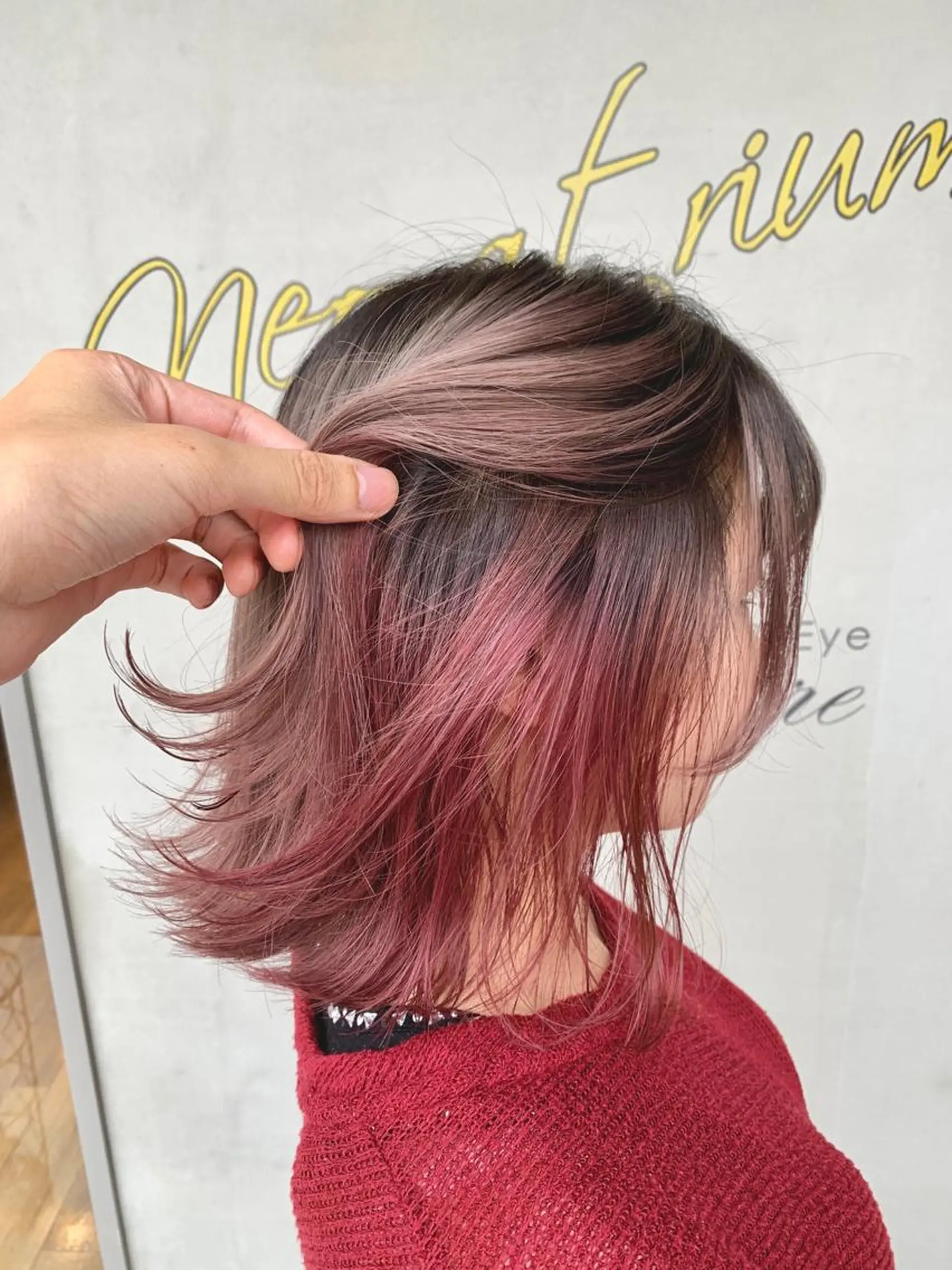 ミディアム ROBBY HIMERIのヘアスタイル