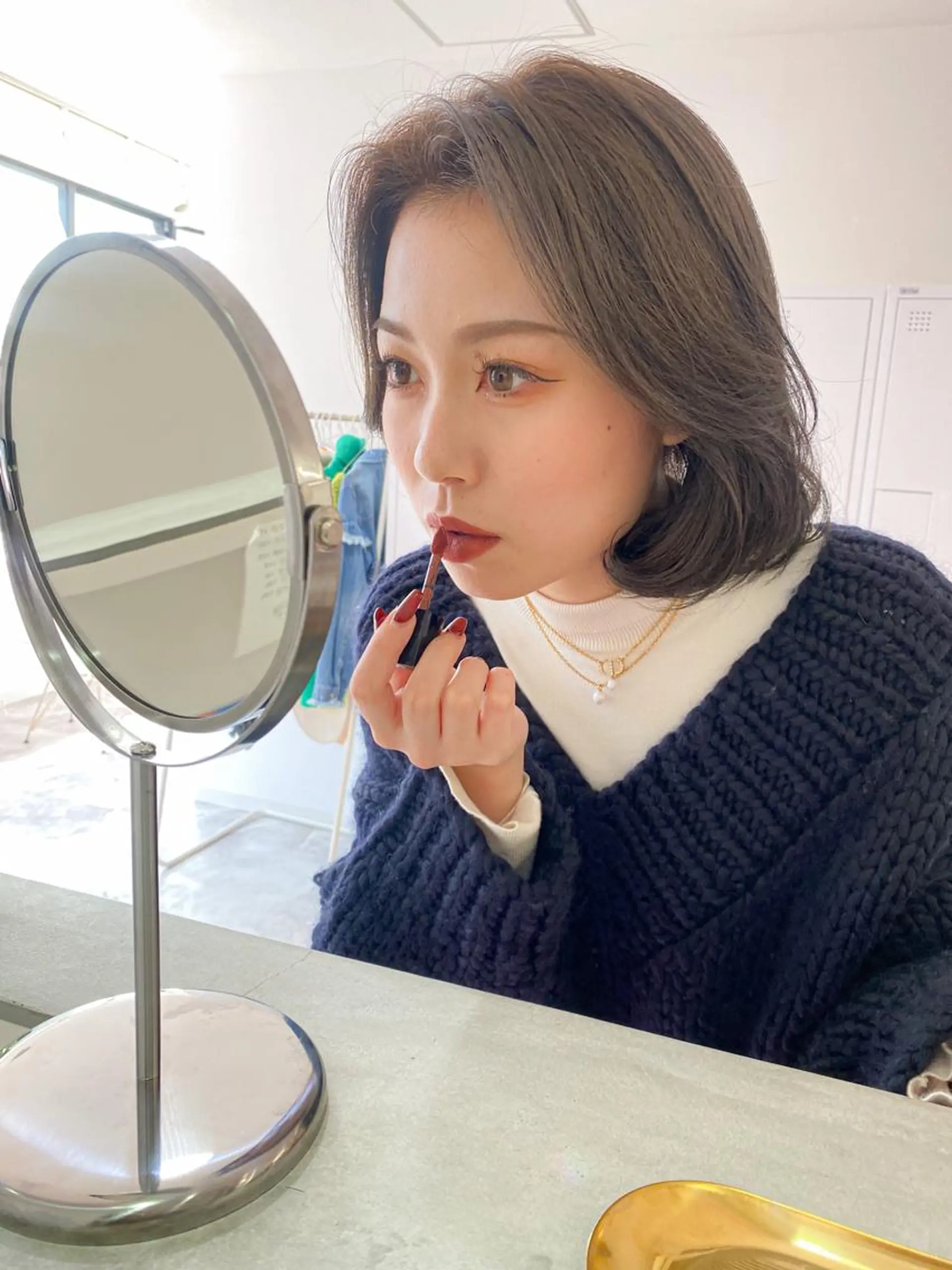 ミディアム カット ヘアカラー トリートメント 髪質改善韓国レイヤー SHIORI🦋のヘアスタイル