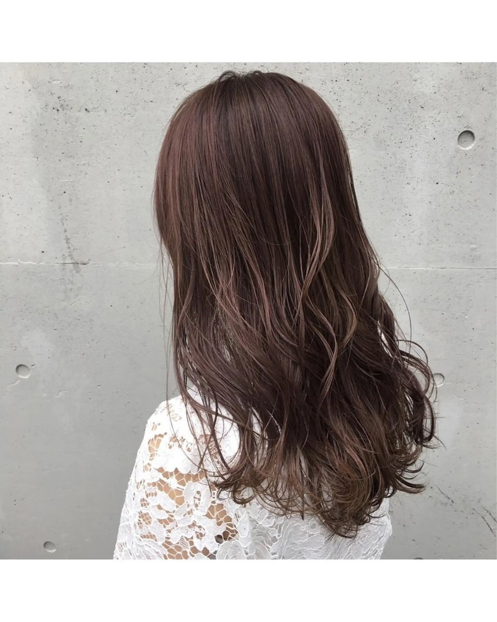 セミロング ioe 茶屋町のヘアスタイル
