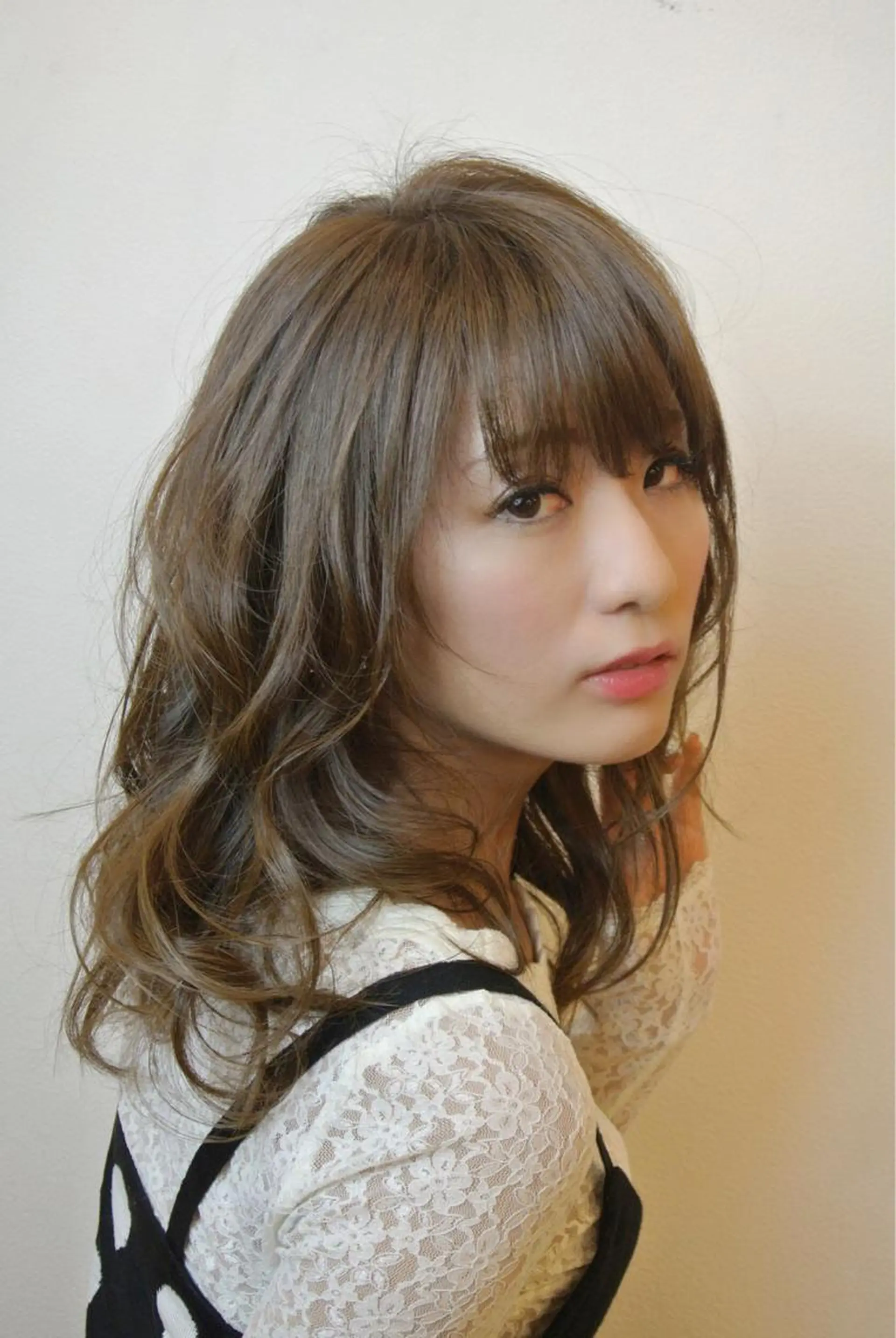 セミロング ヘアカラー ブルーム yukiのヘアスタイル