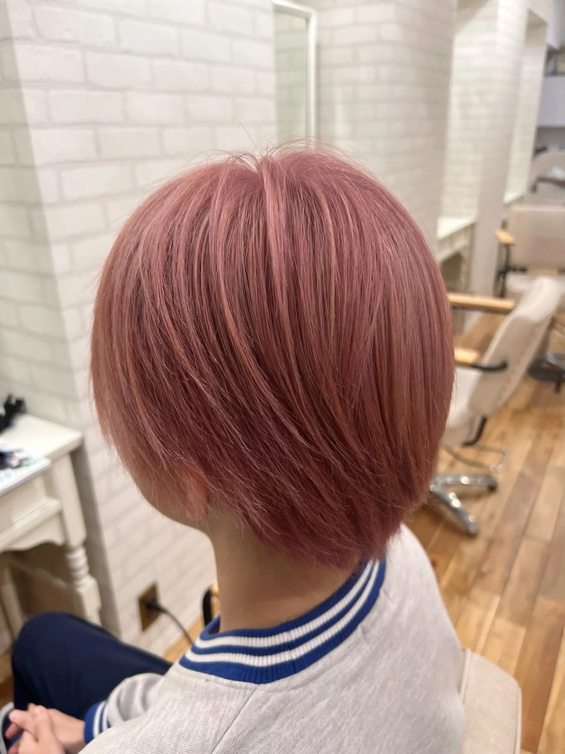 カラー メンズ 笹江 瑞穂のヘアスタイル