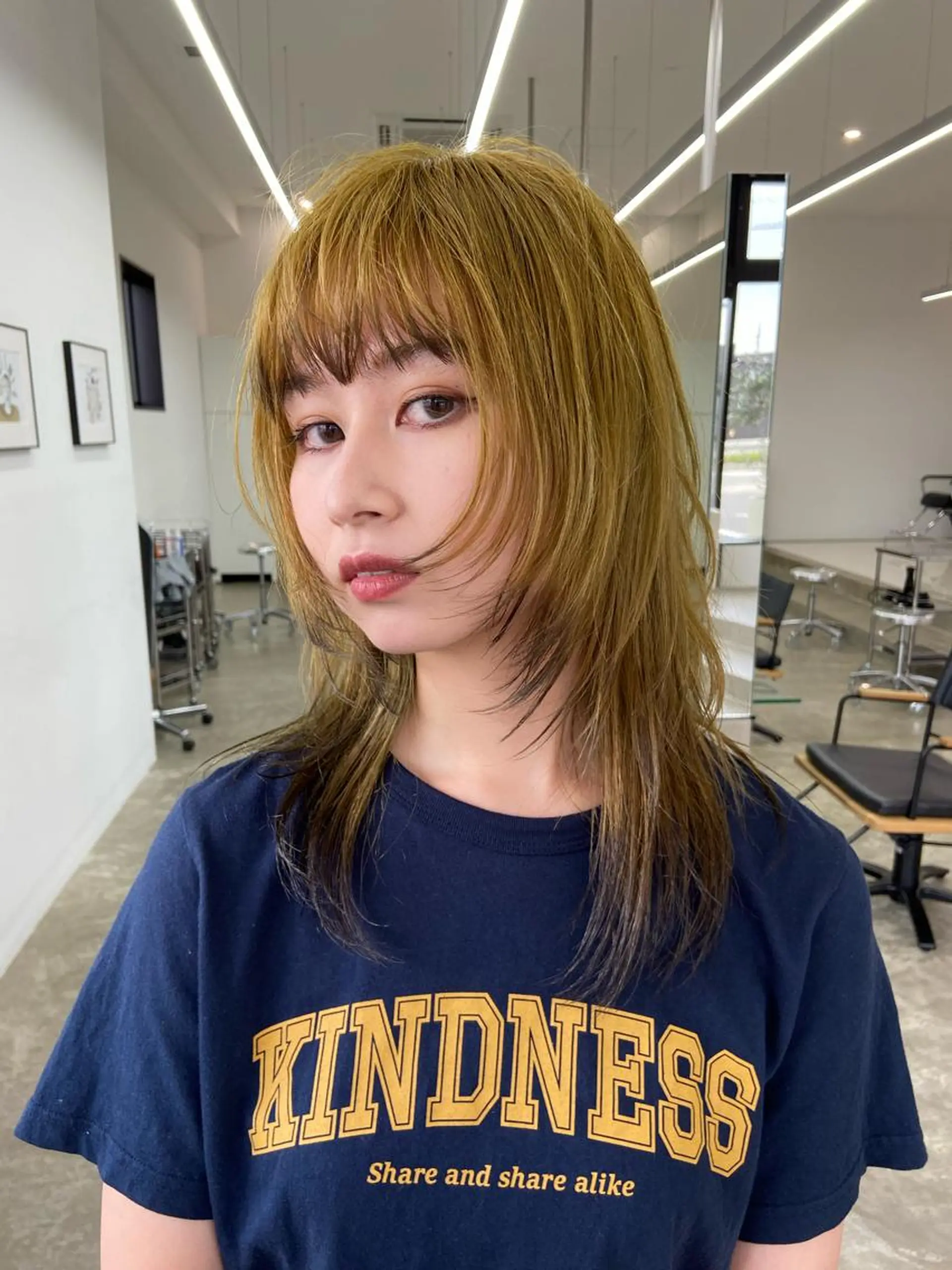 ロング イエローカラー YU KIのヘアスタイル