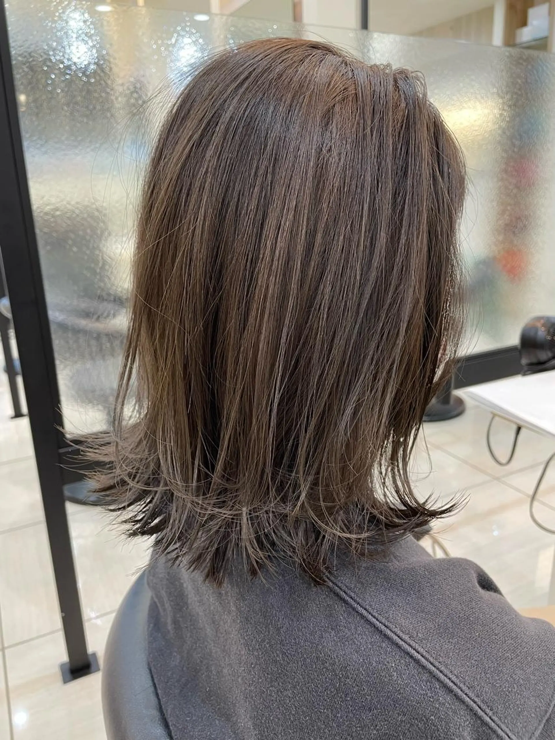 セミロング カラー ハイライトカラー ハイライト カット ヘアカラー 田野倉NEXT店 美髪ニストのヘアスタイル