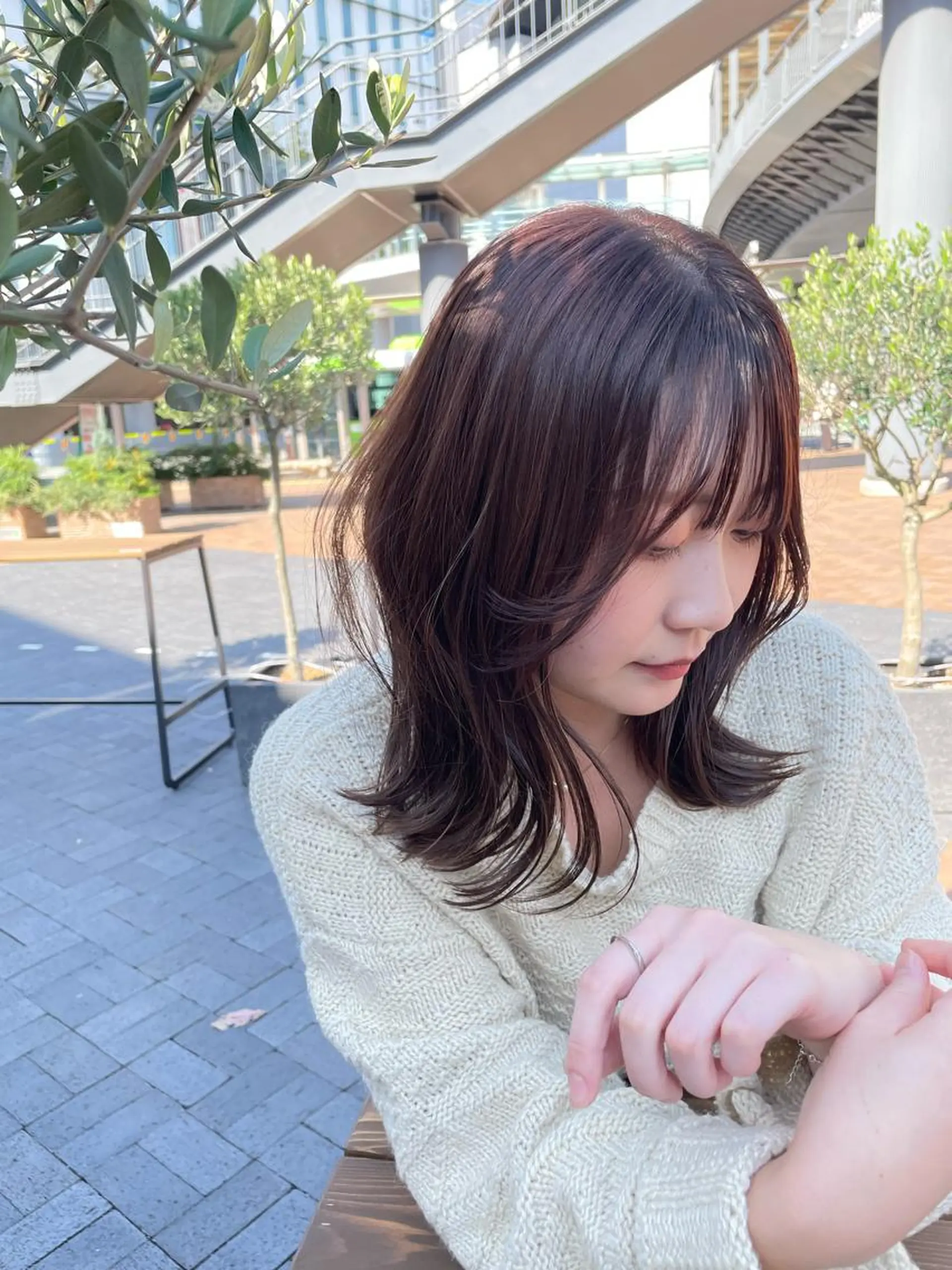 ミディアム 山本 眞白のヘアスタイル
