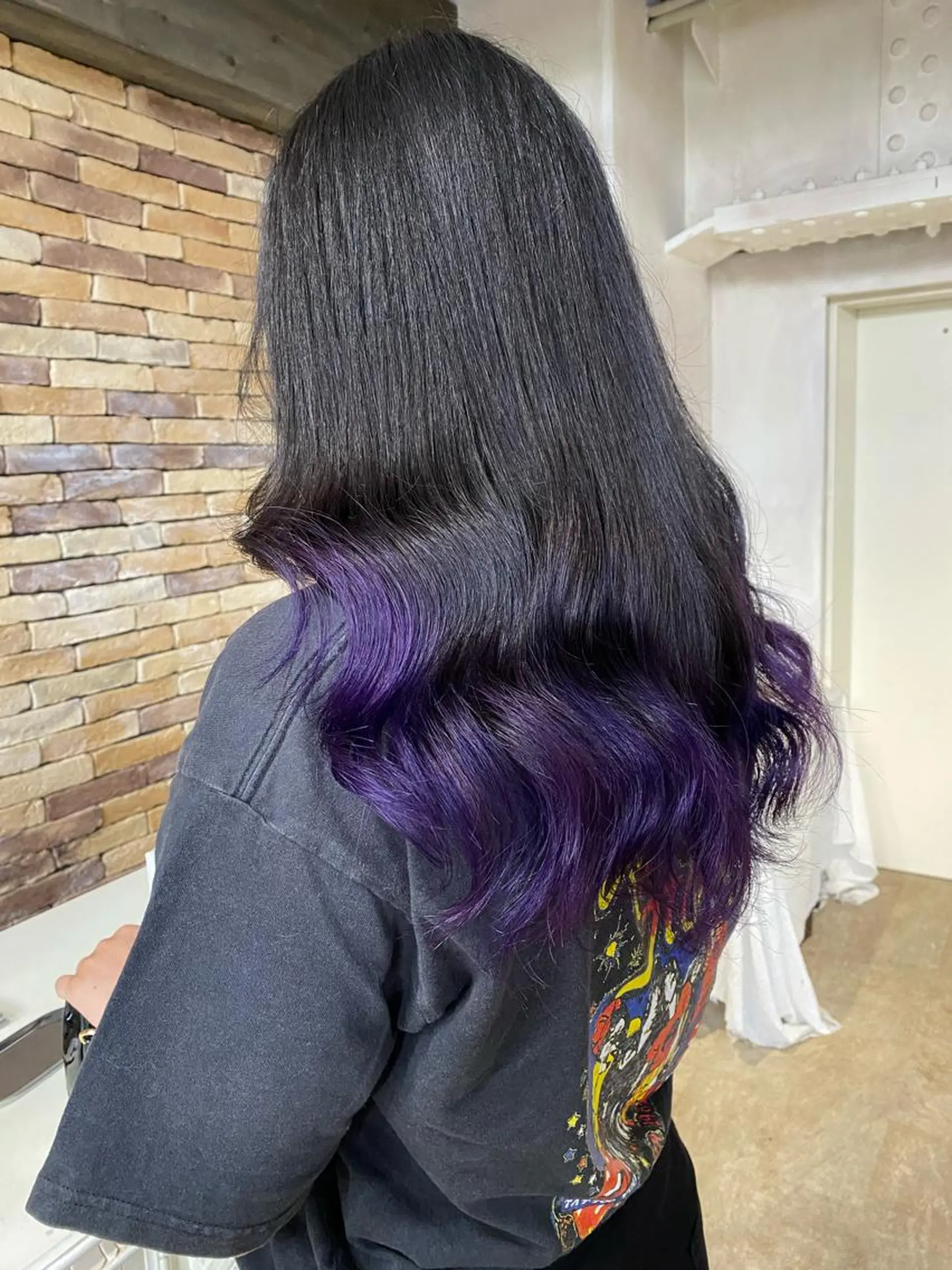 セミロング カラー ブリーチ グラデーションカラー ヘアカラー ALLY（アリー）所属・ミニモお気に入り数 No.1宍戸雄弥のヘアスタイル