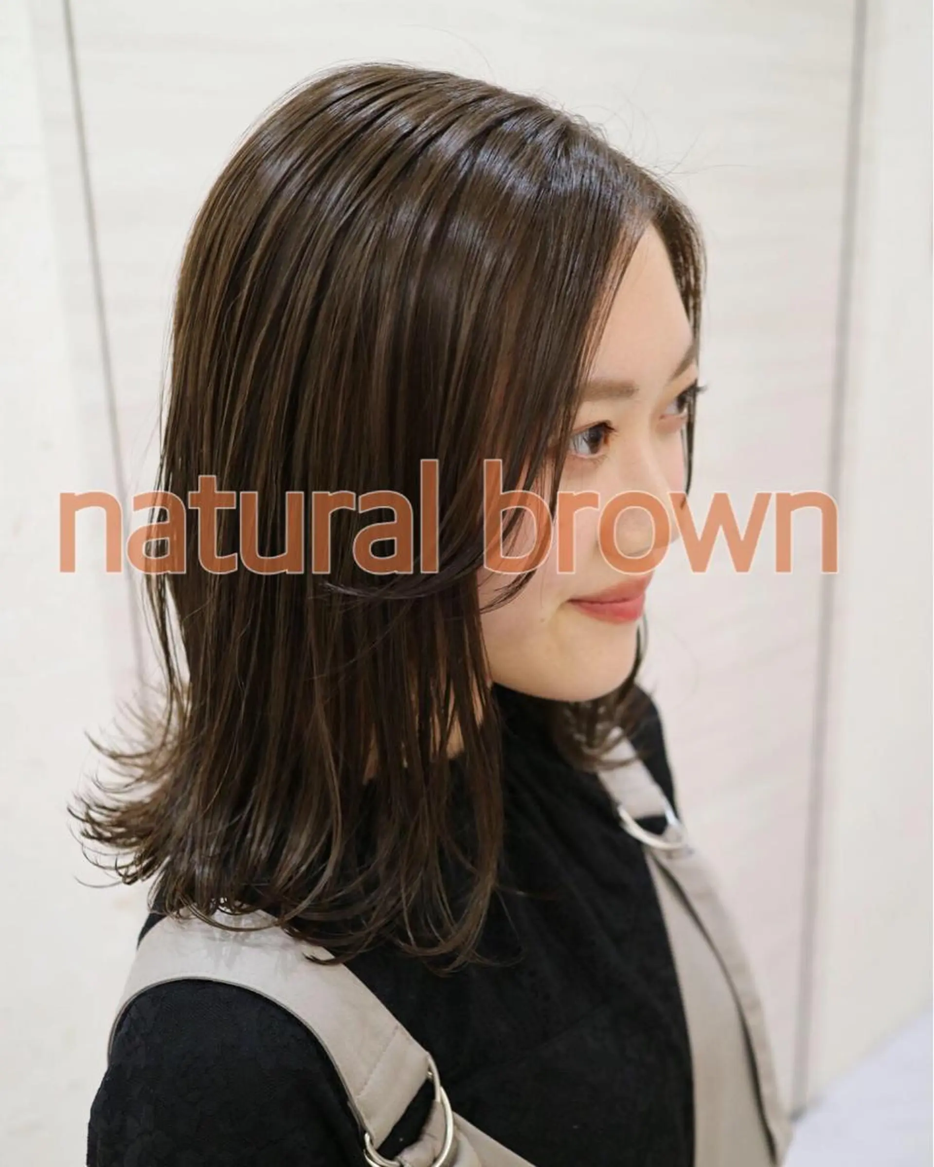 セミロング カラー ブラウンカラー ナチュラルブラウン カット ヘアカラー トリートメント 斉藤 貴也のヘアスタイル
