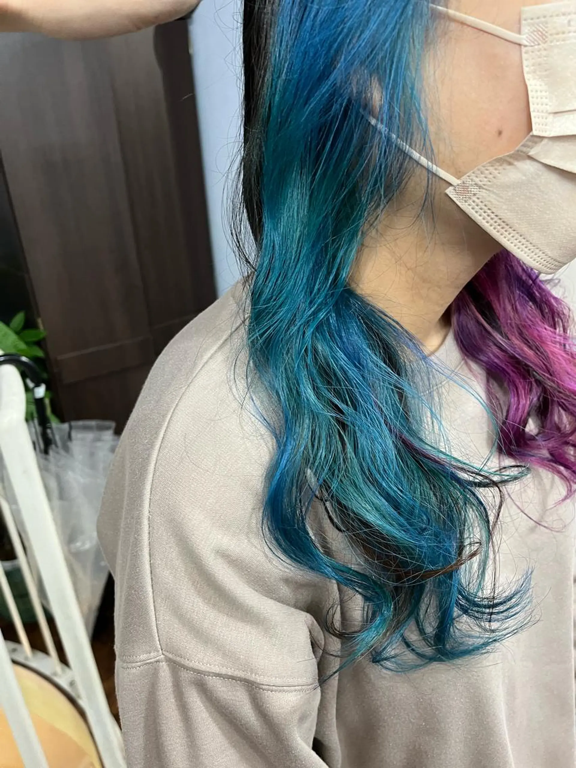 ロング カラー ショートボブ アッシュ バレイヤージュ ミストバング ベージュカラー カット ヘアカラー トリートメント 原宿サロン代表 デザインカラー伊藤卓のヘアスタイル