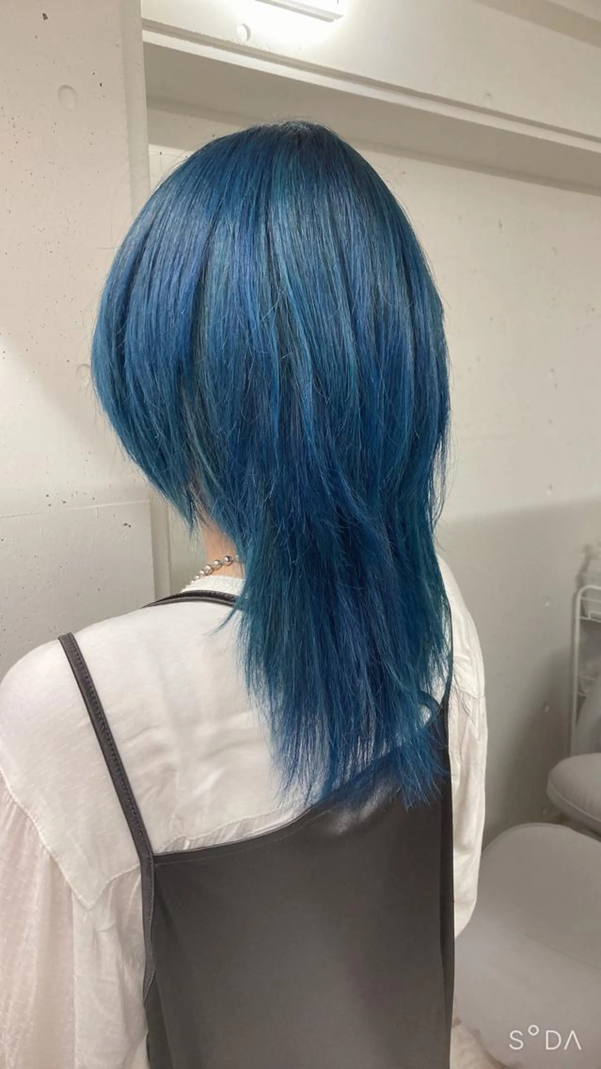 ミディアム カラー ブルーカラー ヘアカラー ミルミー美容室所属・🦄💒💓齎藤 七海子🦄💒💓のマツエク・マツパデザイン