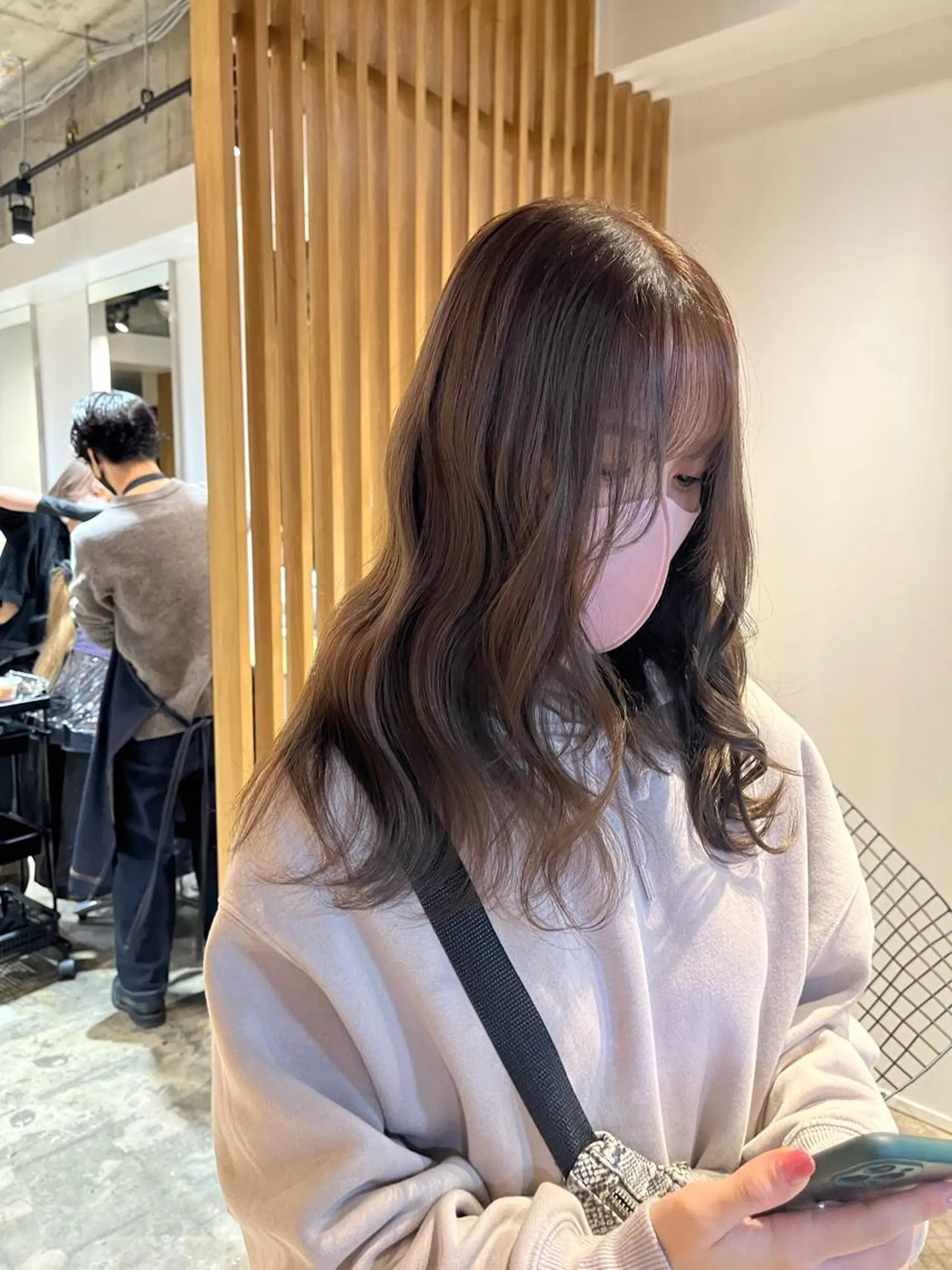 セミロング ヘアカラー トリートメント ヘアセット ハイトーン/レイヤー 💜Akaneのヘアスタイル