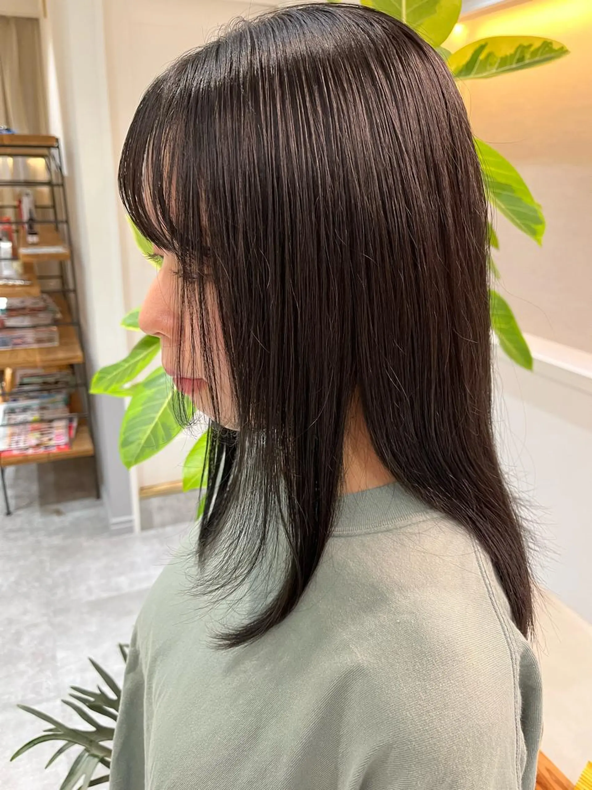 セミロング ヘアカラー SIKI yuuna モテ韓国ヘア☁️のヘアスタイル