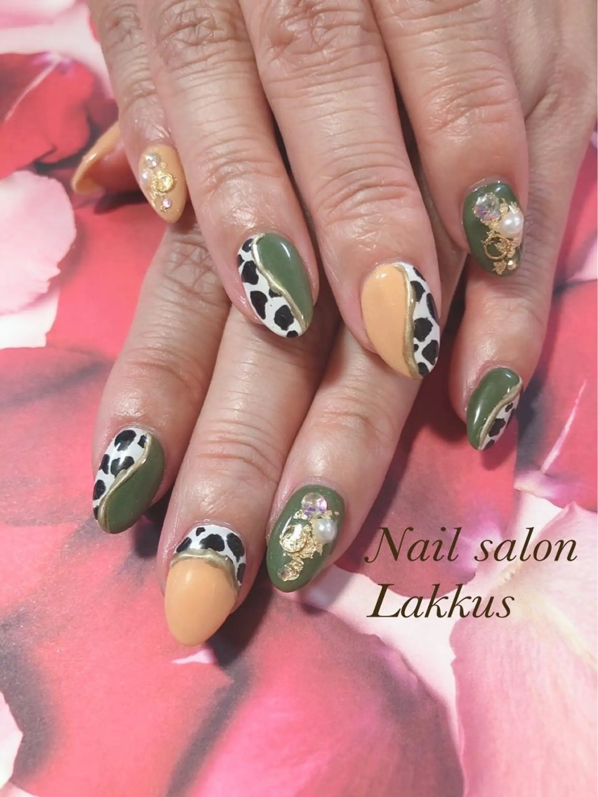 ネイル Lakkus T－CHIのネイルデザイン