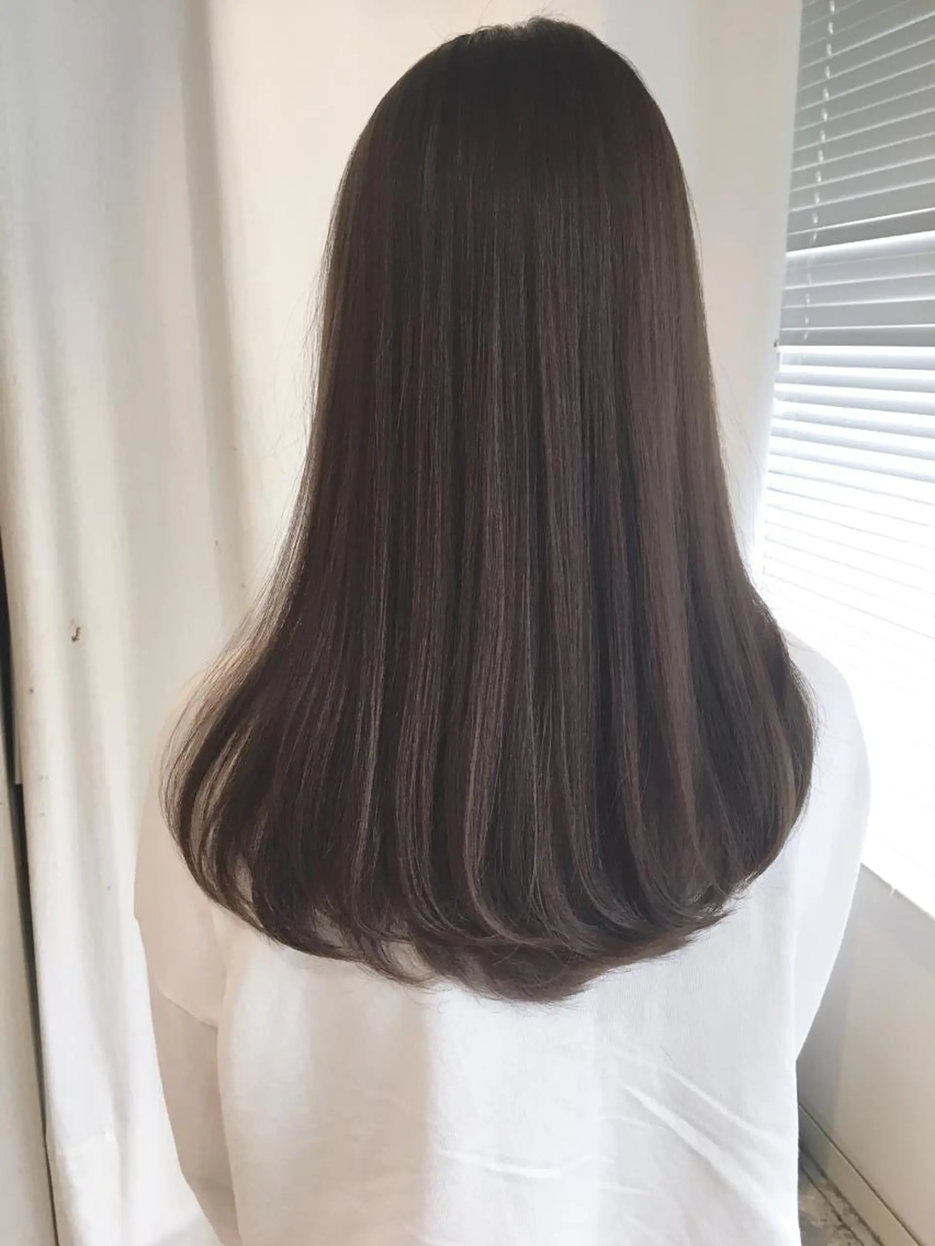 ミディアム ショートボブ ボブ ハイライト 外ハネヘア ヘアカラー トリートメント ヘッドスパ ヘアセット メンズツイスパ ショートフクヤマシンのヘアスタイル