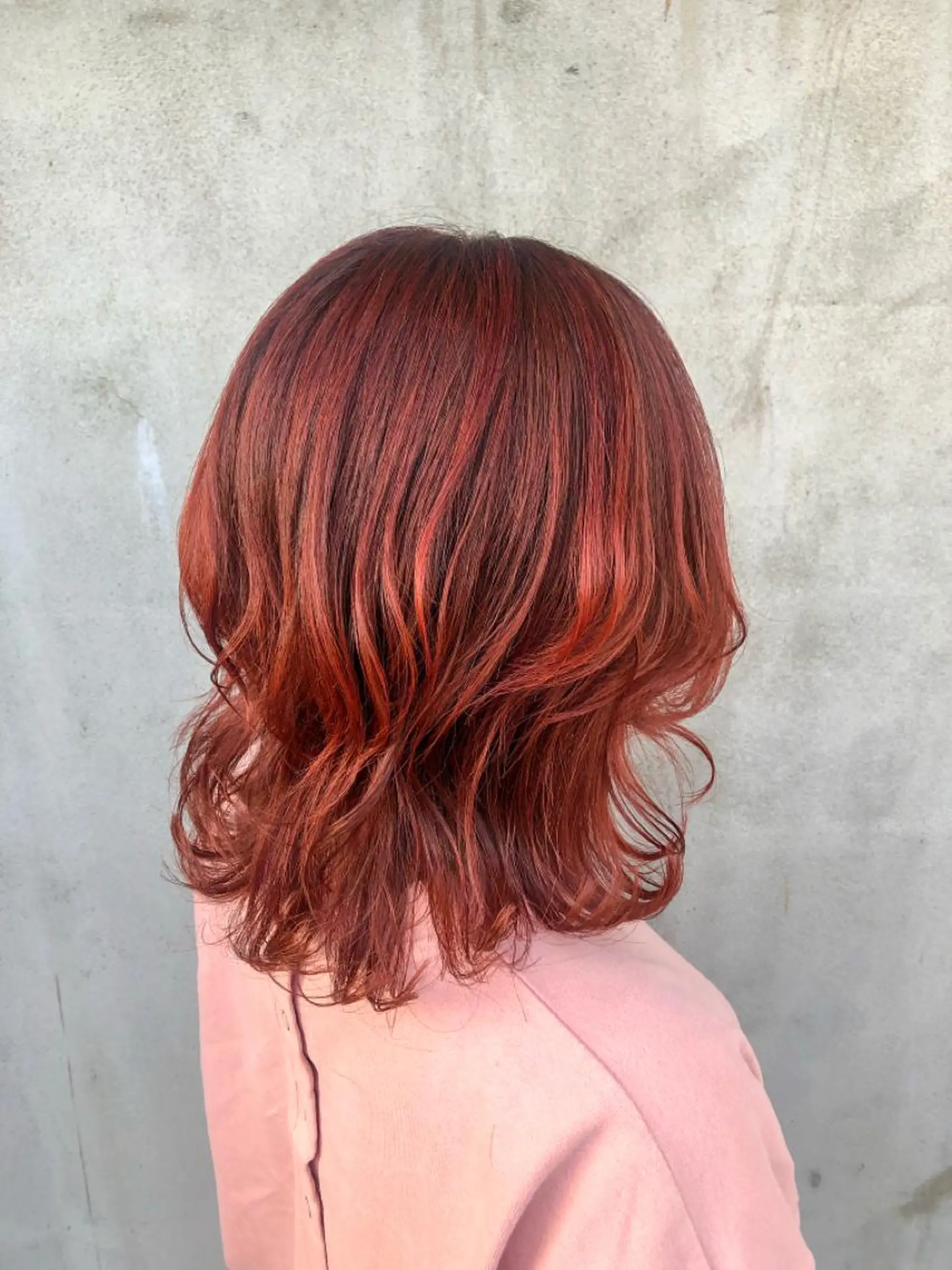 セミロング カラー ピンクカラー レイヤーカット カット ヘアカラー NAGON STYLE  MICI所属・佐藤 美聡のヘアスタイル