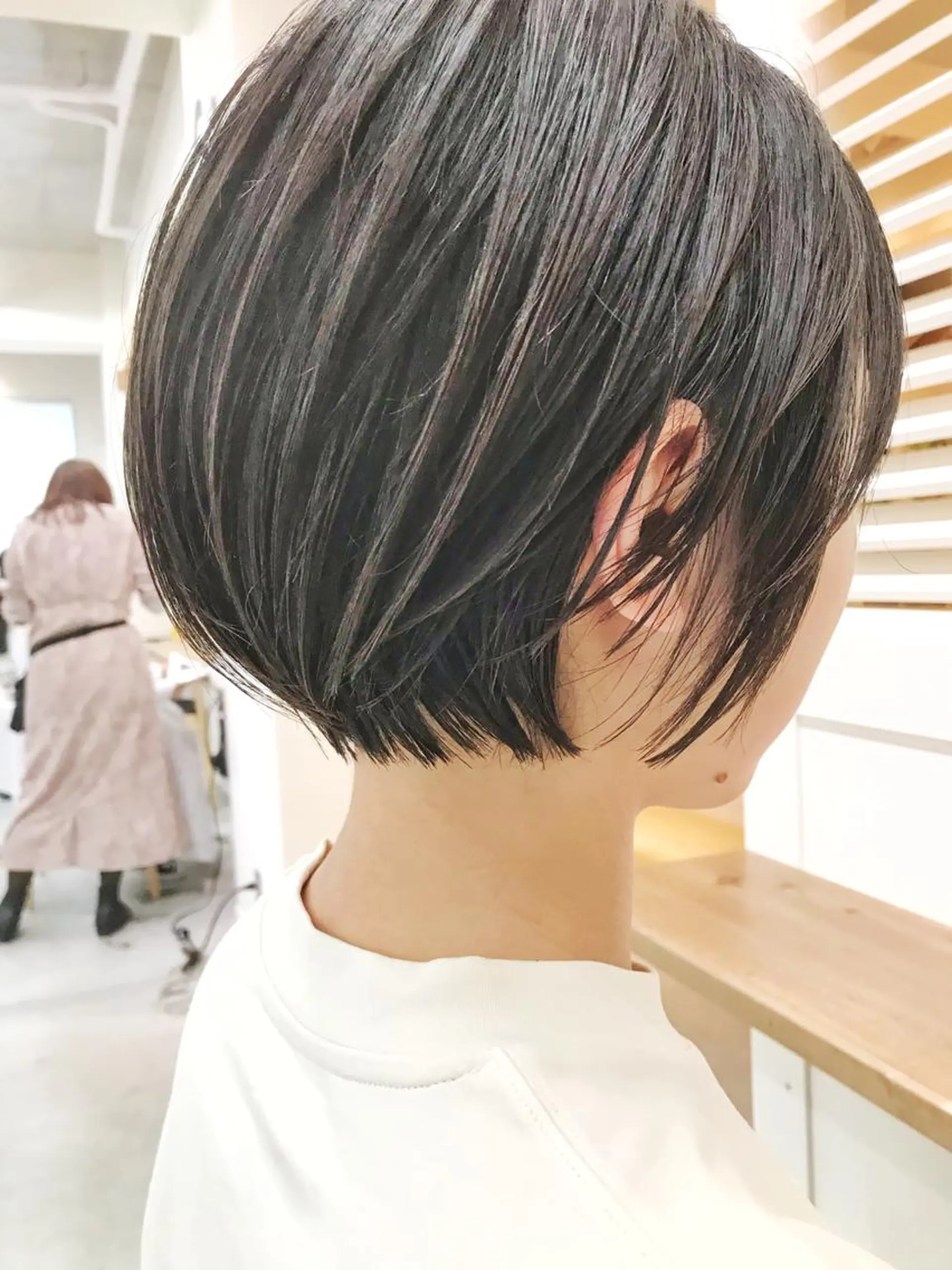 ショート カット ヘアカラー トリートメント イメチェンカット✂️ 錦糸町佐藤店長のヘアスタイル
