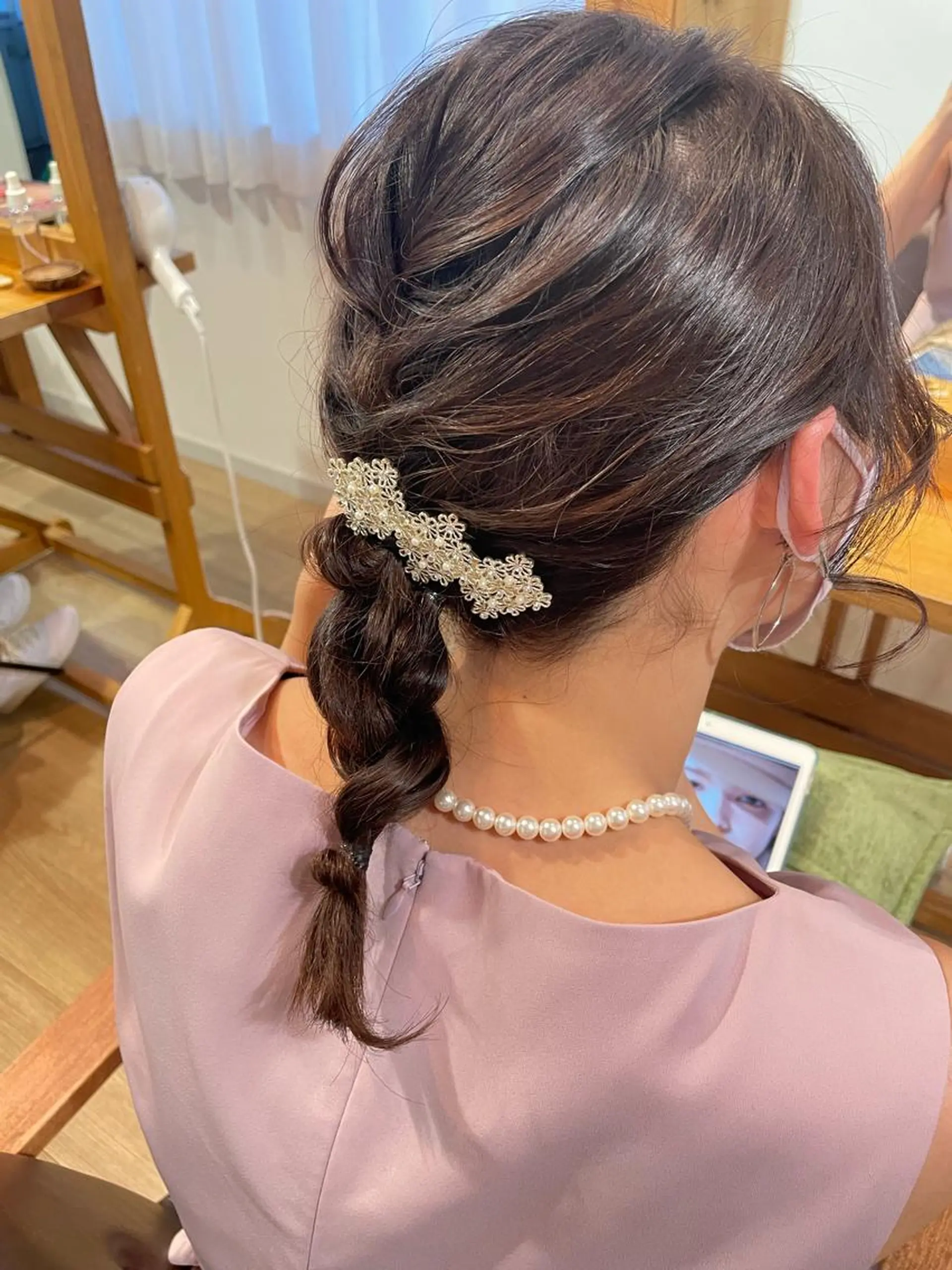 セミロング ヘアアレンジ 結婚式・ブライダル なつき/艶ピンク/ girly hairのヘアスタイル