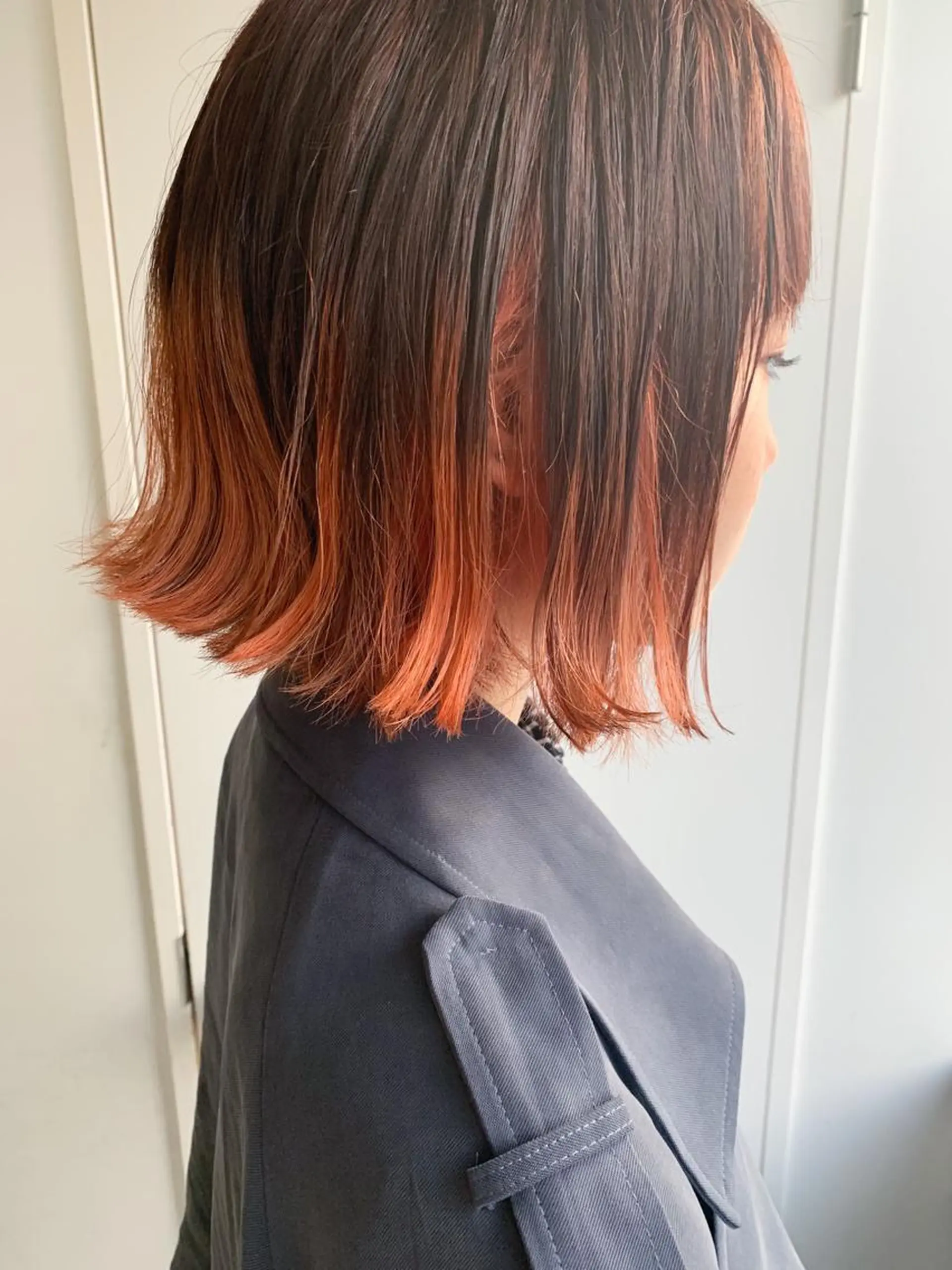 カラー nuu所属・💜ショート💜 ウルフ、ボブ二色亜美のヘアスタイル