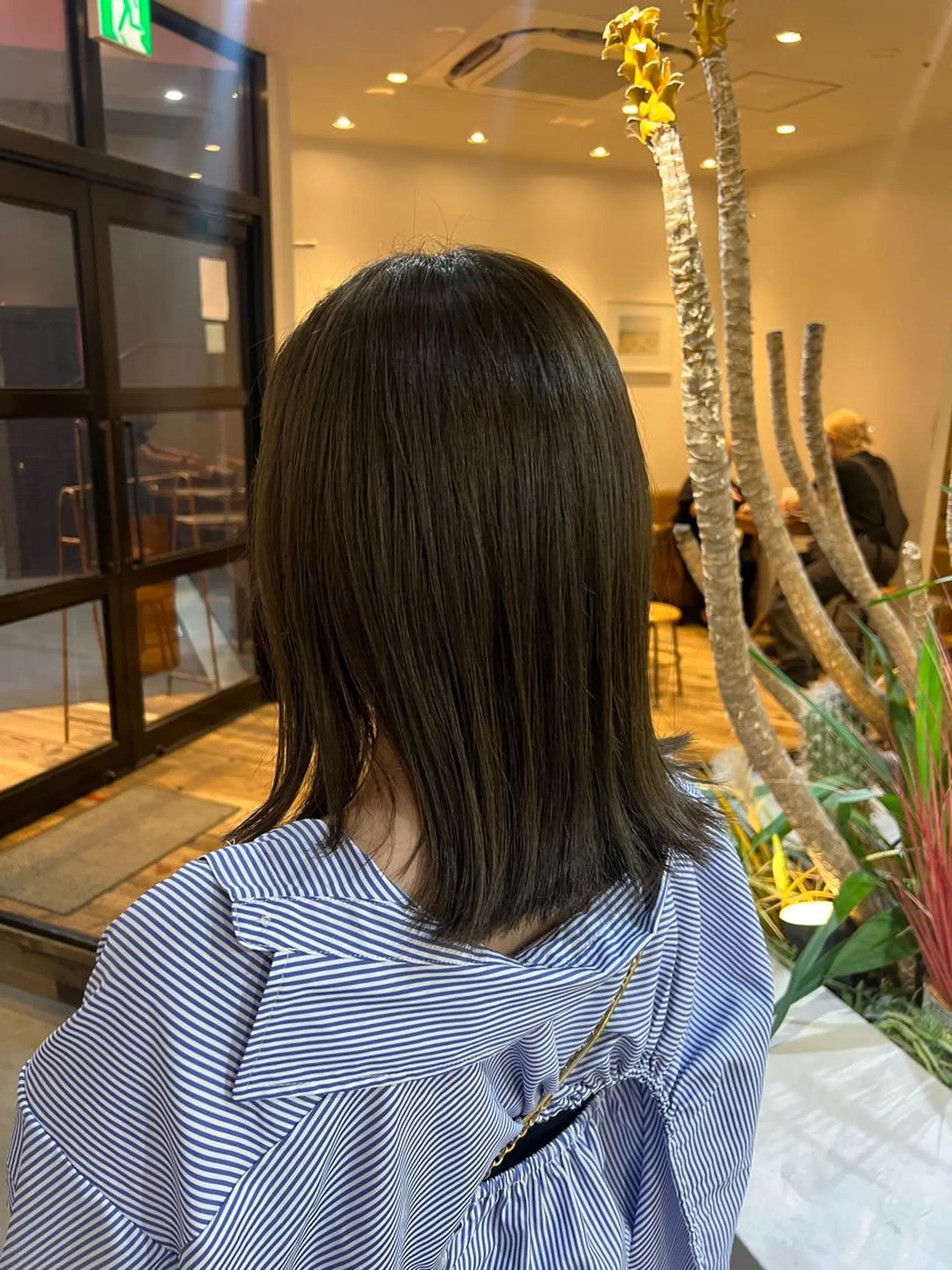 ミディアム カラー beleefric 🩵黒木芽衣のヘアスタイル