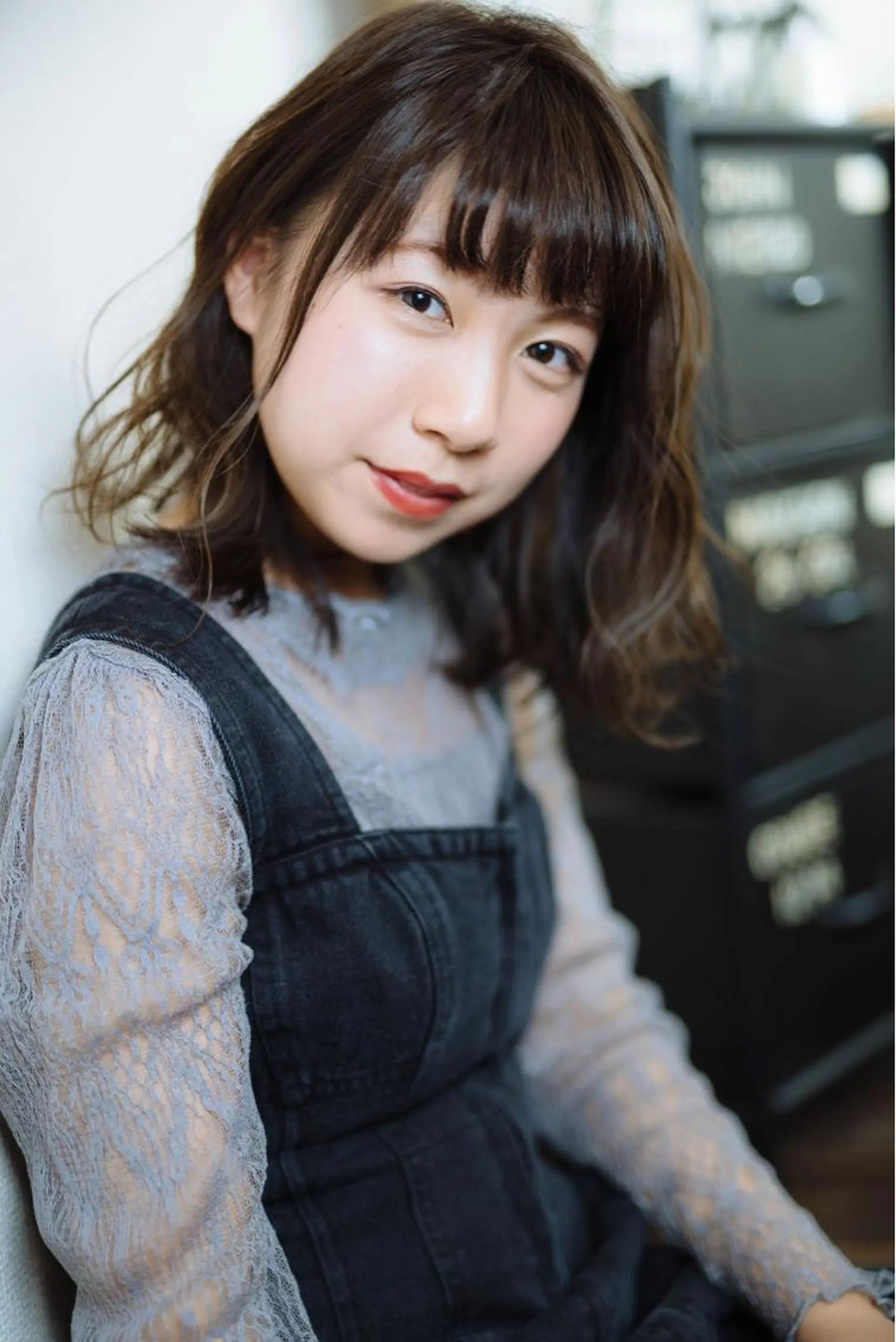 ミディアム カラー パーマ 板倉 花連のヘアスタイル