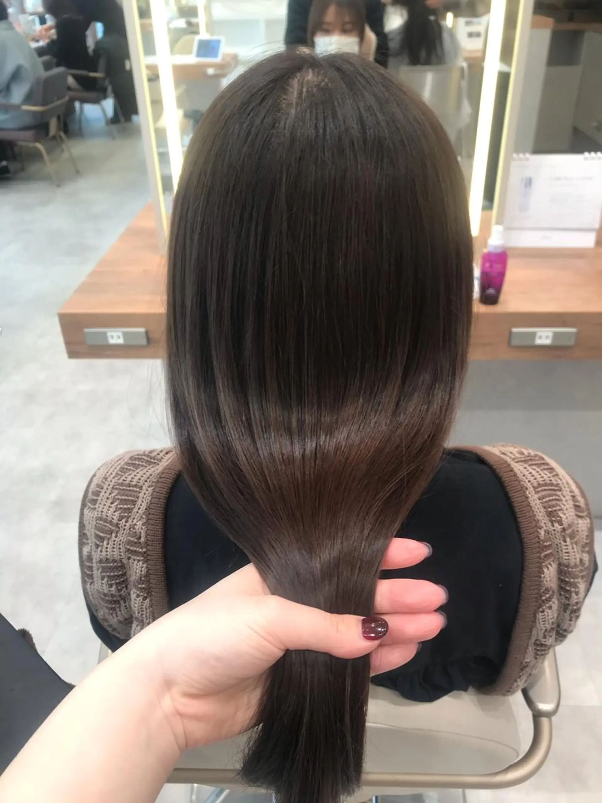 セミロング トリートメント 木野田 萌のヘアスタイル