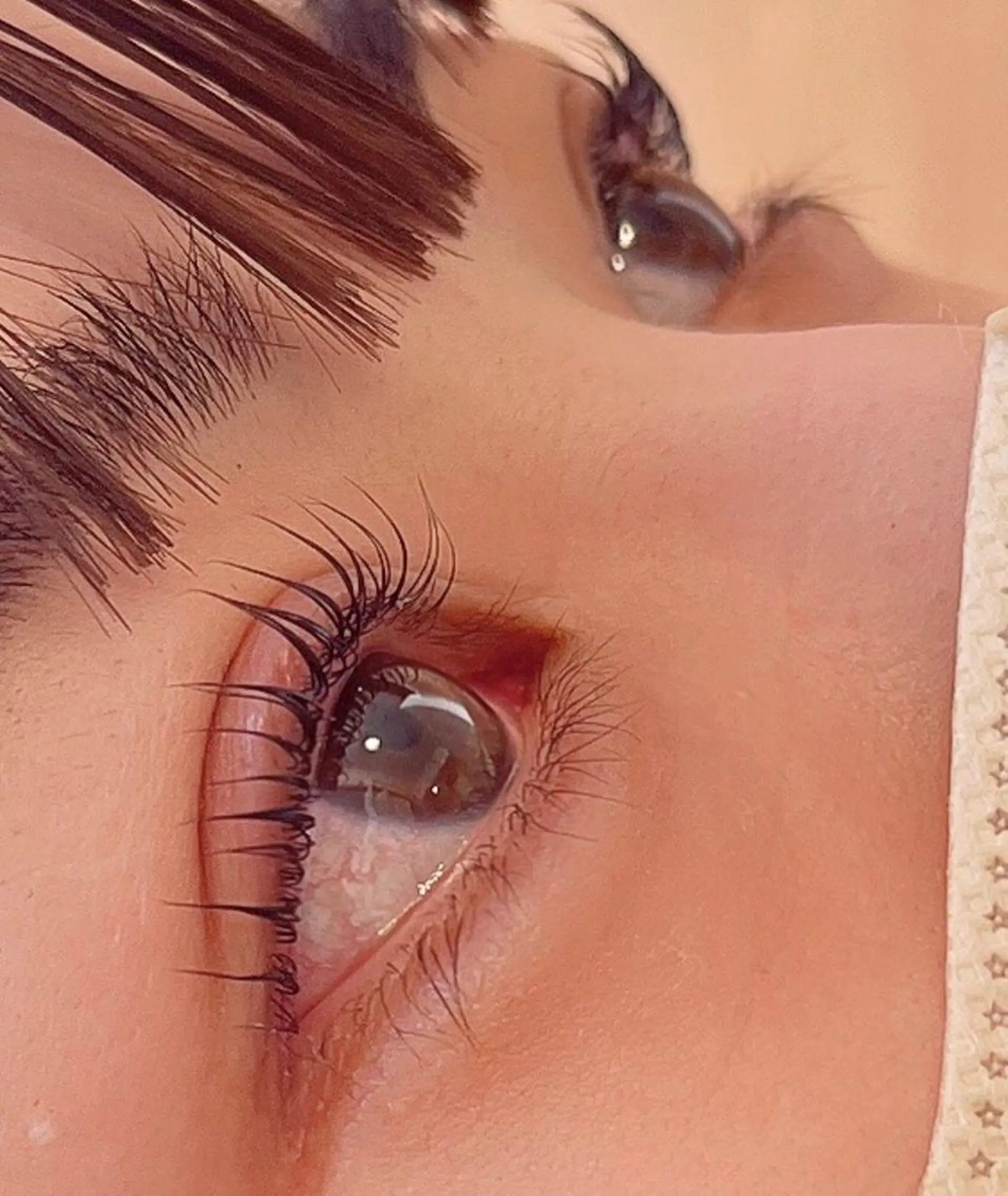マツエク・マツパ handsemu EYELASHの眉毛・アイブロウイメージ