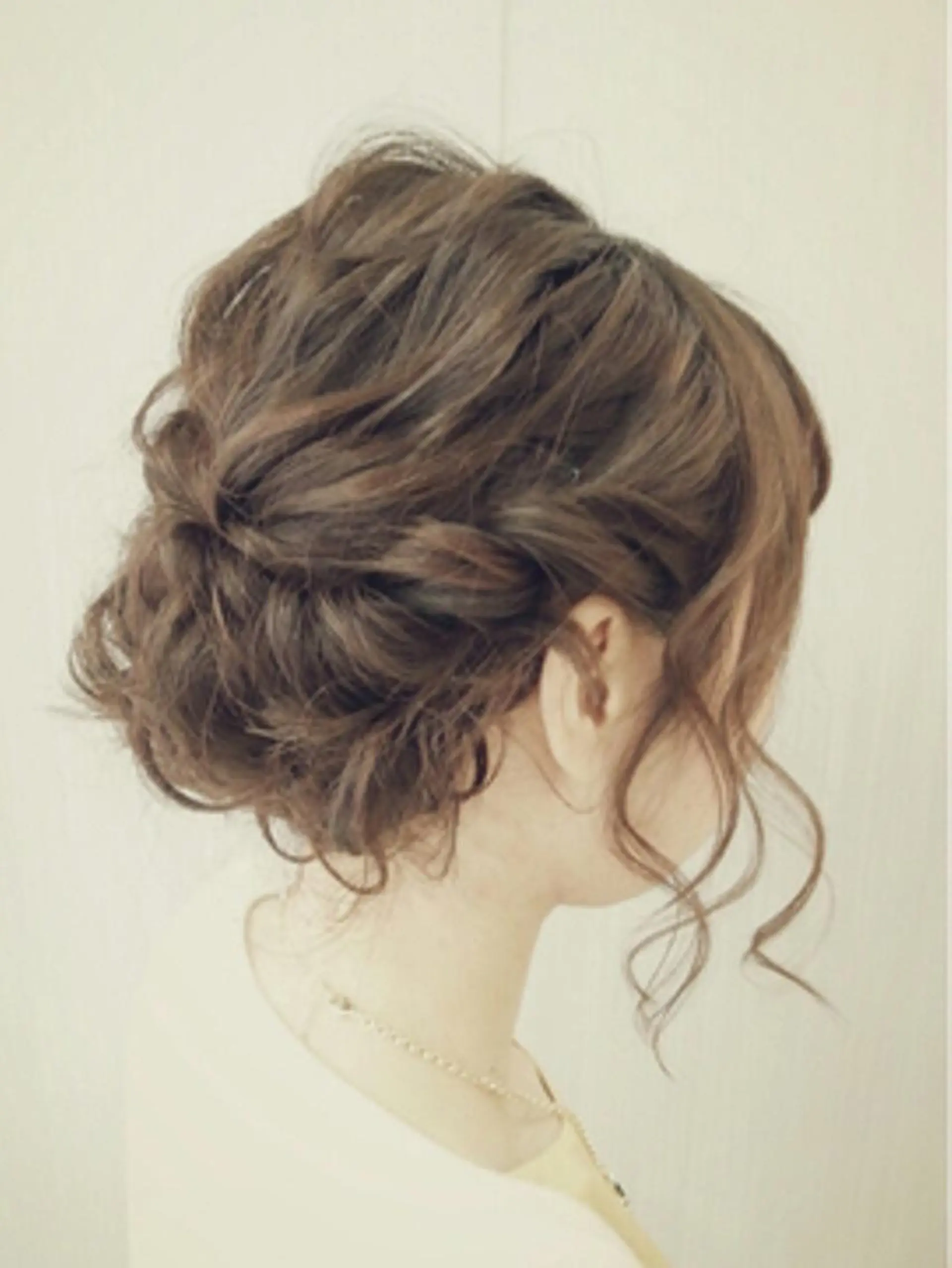 セミロング カラー パーマ ヘアアレンジ メンズ キッズ ネイル マツエク・マツパ ハーフアップ 結婚式・ブライダル 結婚式・ブライダル デート ブライダルネイル 銀河 ティンガーラのヘアスタイル