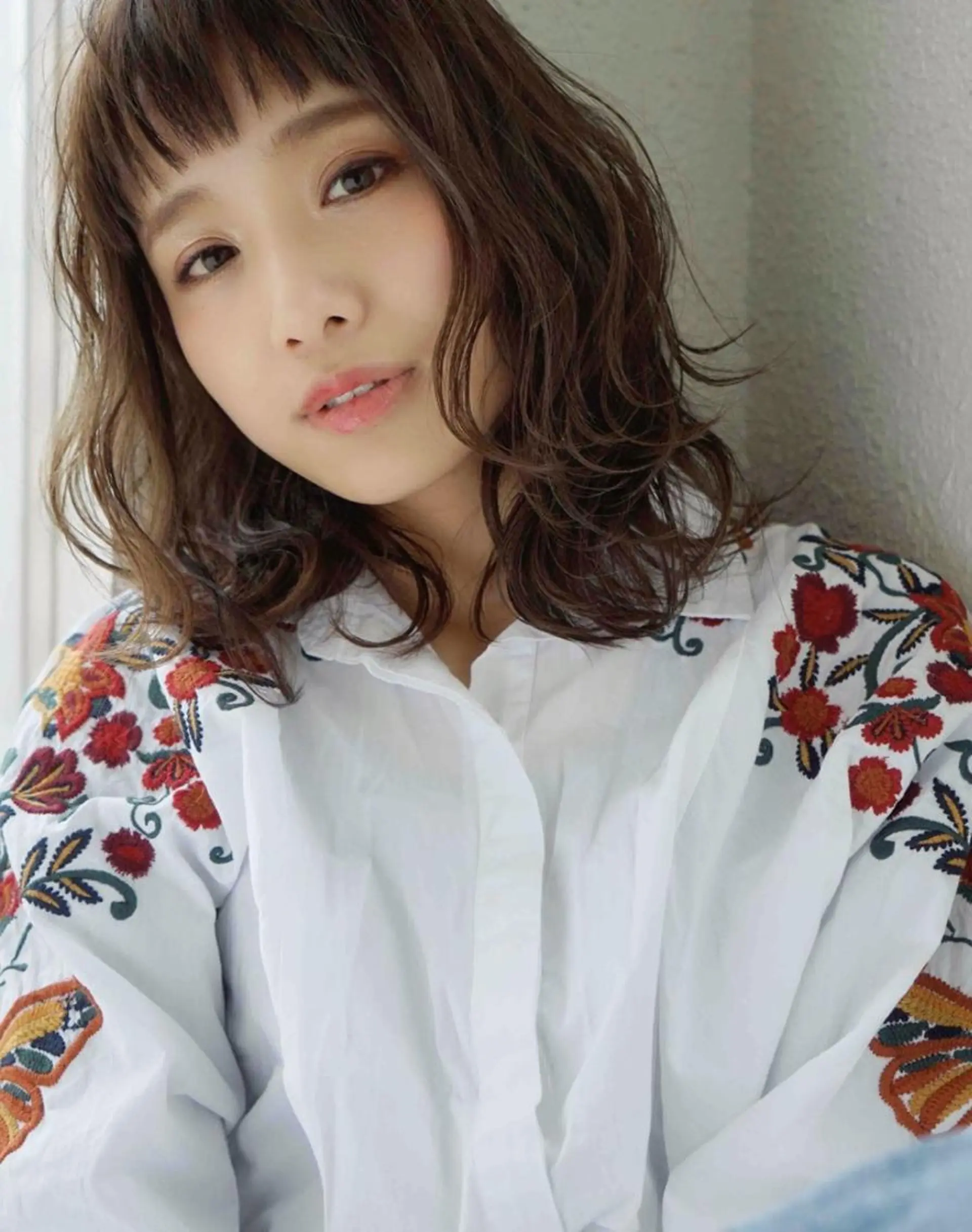 ミディアム カラー EMANONシェアサロン心斎橋店所属・韓国メンズヘア　ミル クティボブ　足立佳代のヘアスタイル