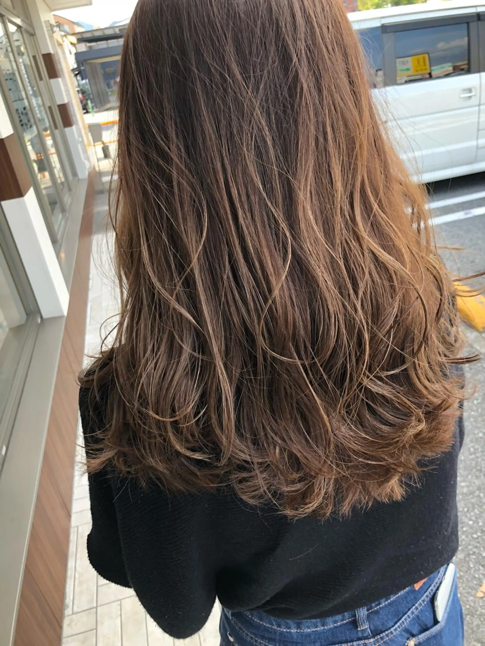 ロング カラー 畠山 華奈のヘアスタイル