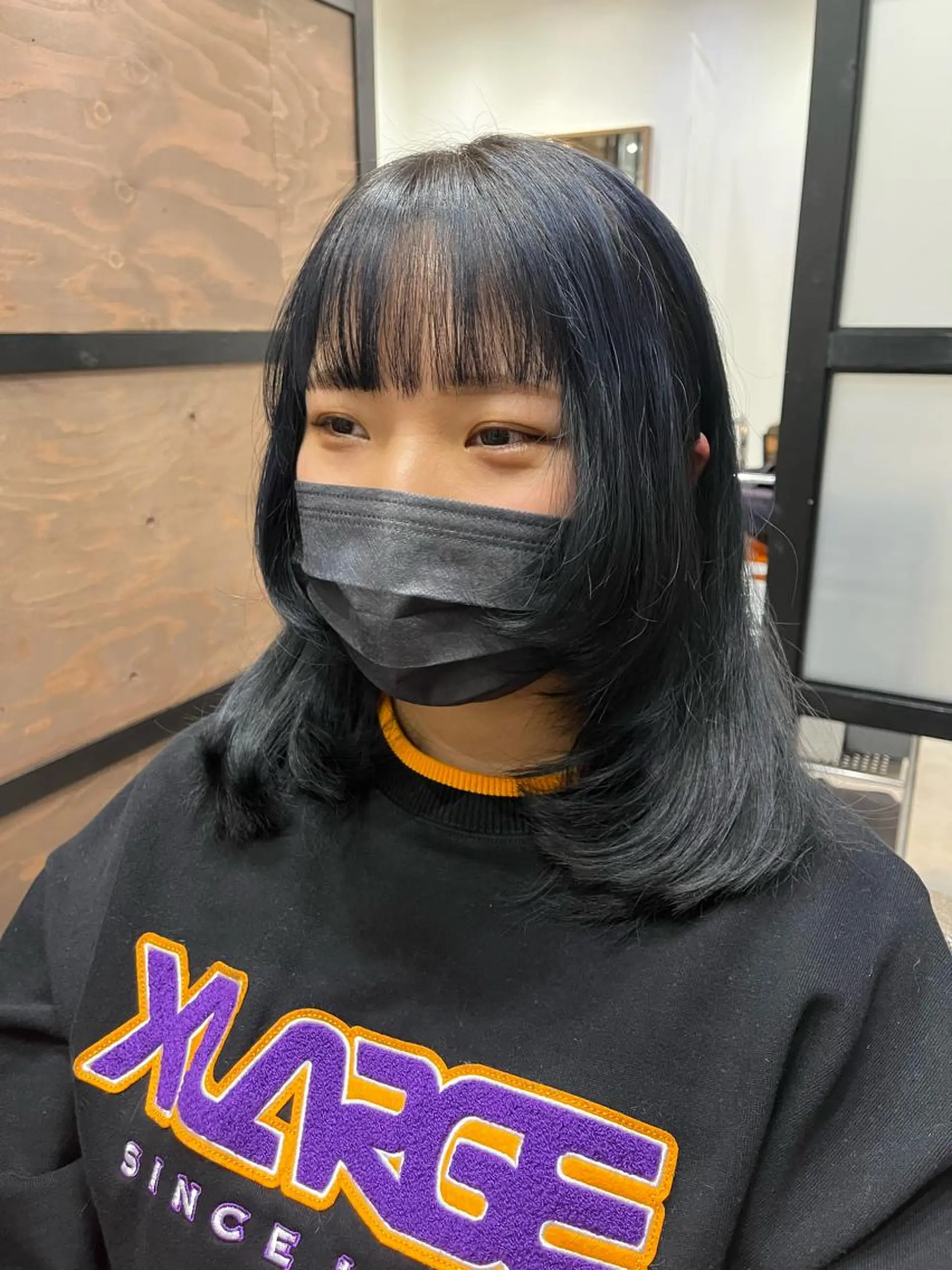 ミディアム カラー ネイビーカラー ウルフカット 韓国レイヤー/髪質 改善/縮毛🤍吉田のヘアスタイル